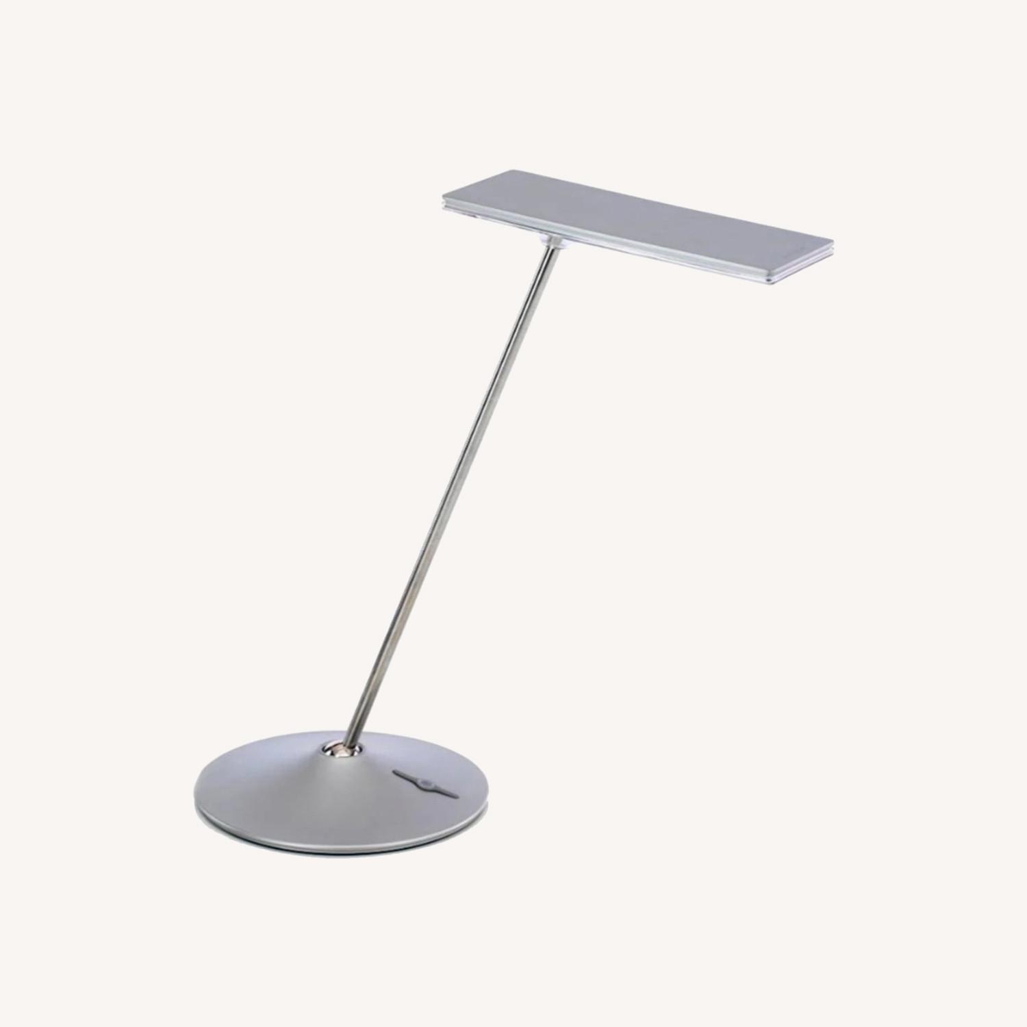 Humanscale Horizon 2.0 Table Lamp - image-0