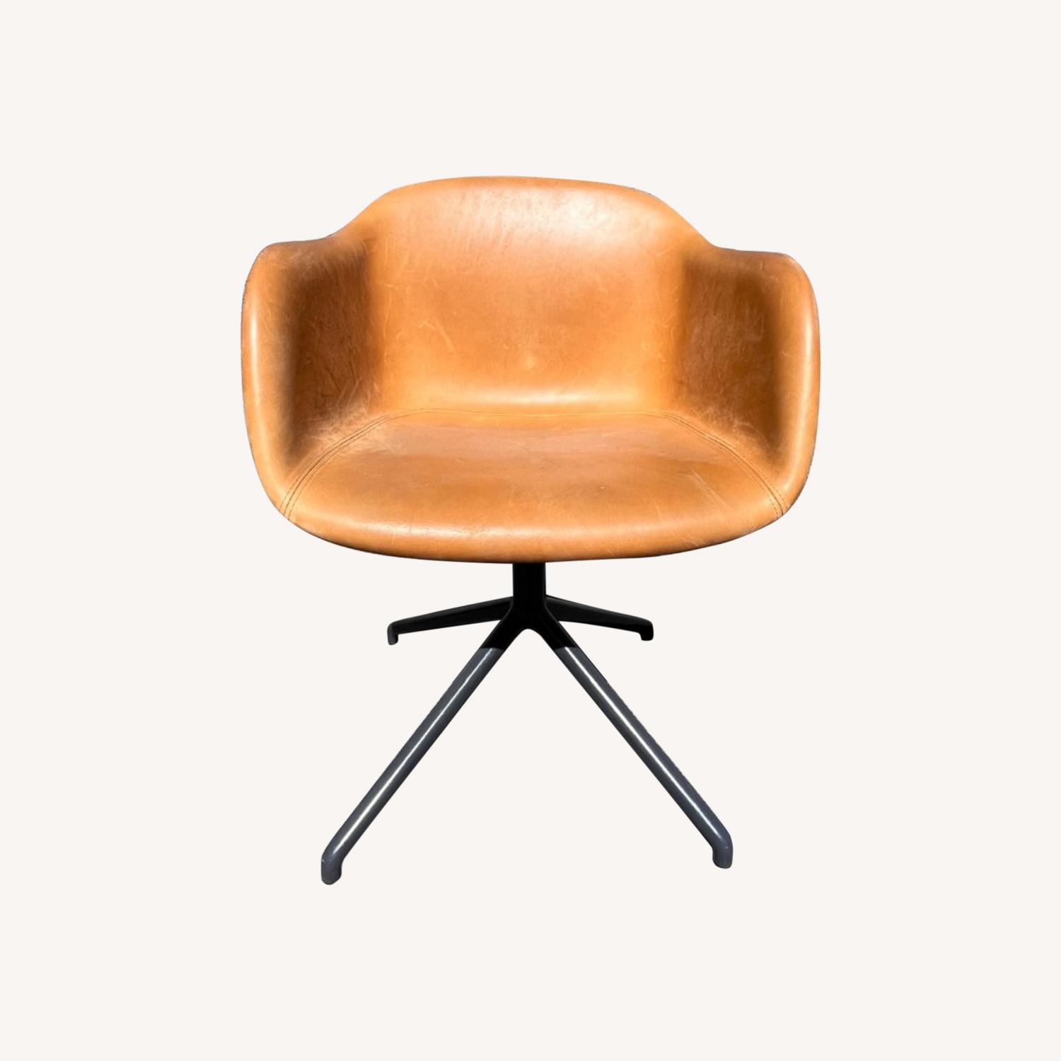 Muuto Fiber Swivel Chair, Cognac Leather, Set of 2 - image-0