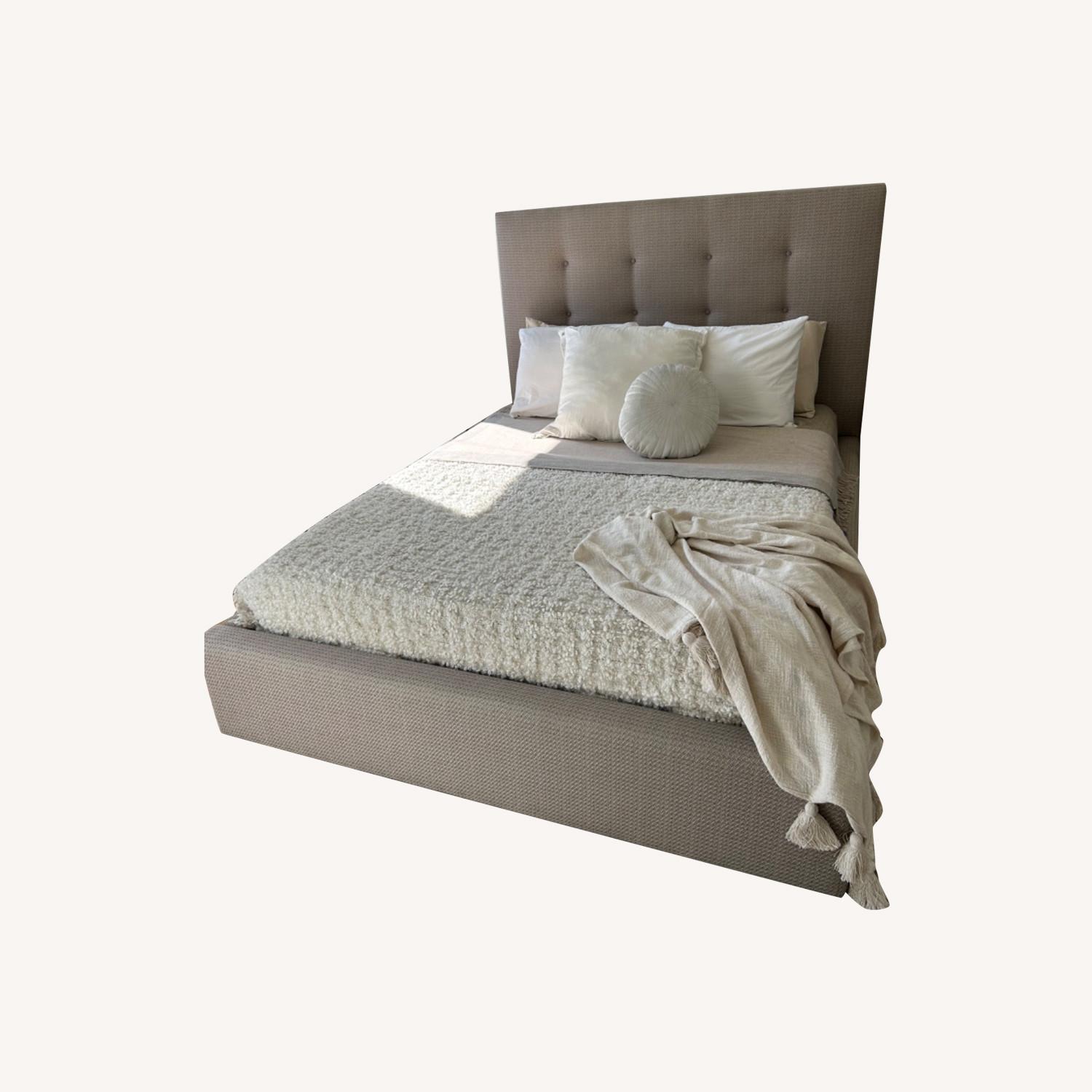 Montauk Sofa Queen Bed - image-0