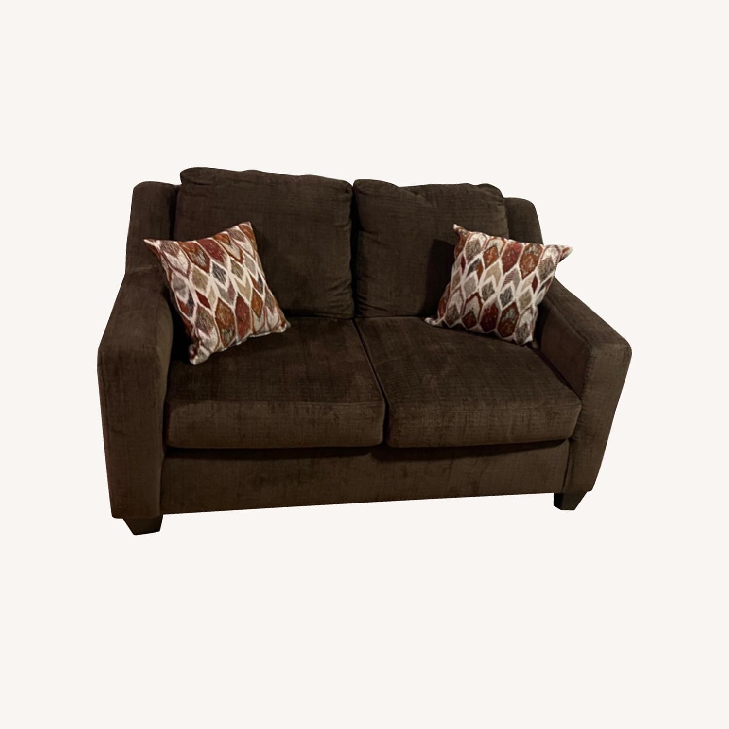 Rooms To Go Loveseat Sofa - image-0