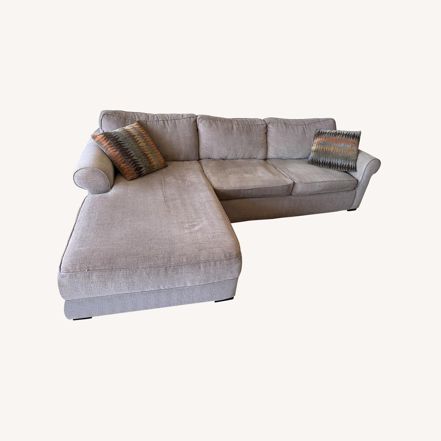 Raymour & Flanigan Sectional Sofa - AptDeco