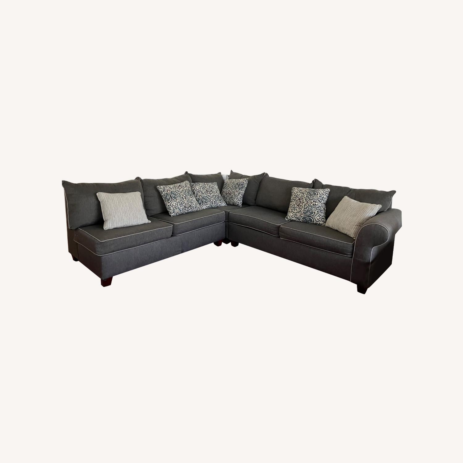 2 Piece Sectional - image-0