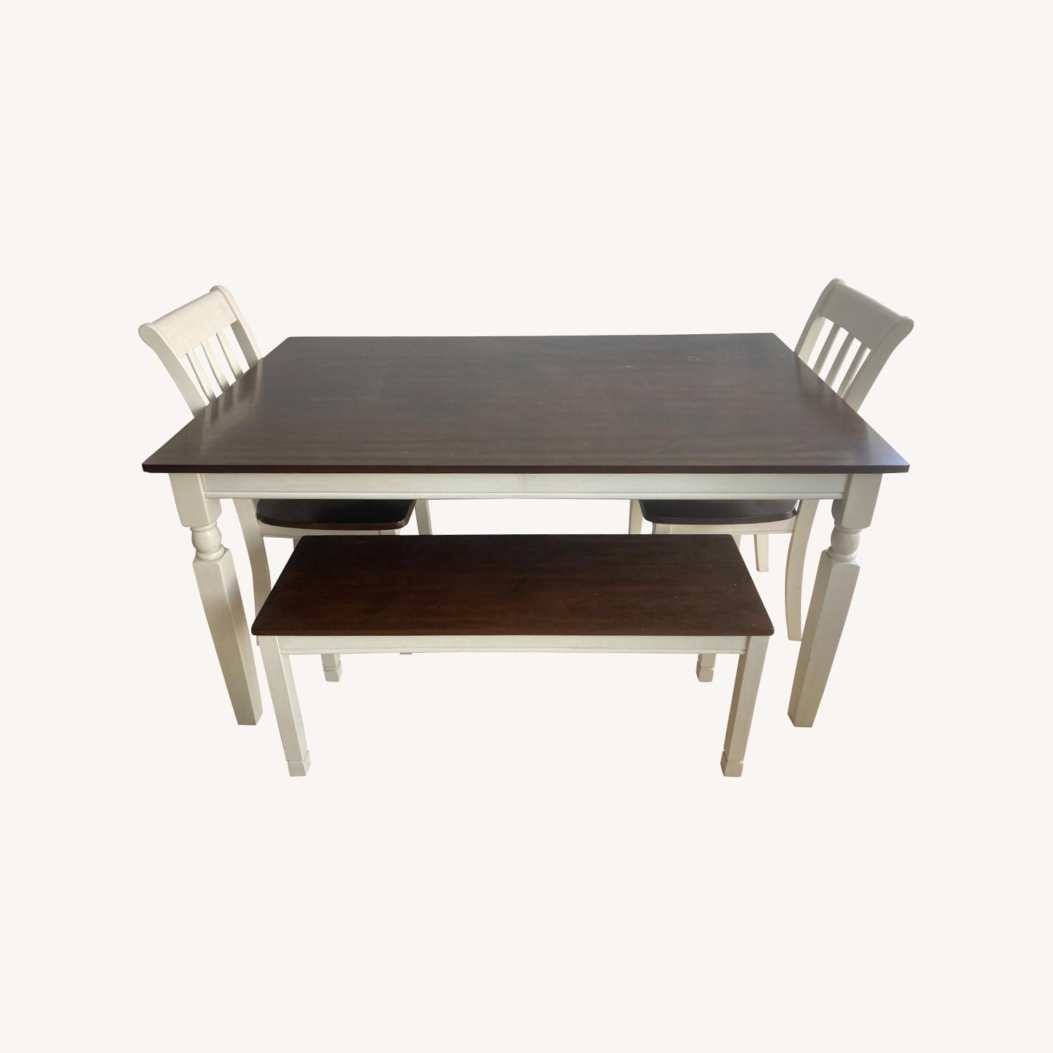 Raymour & Flanigan WhiteSburg Dining Table Set AptDeco