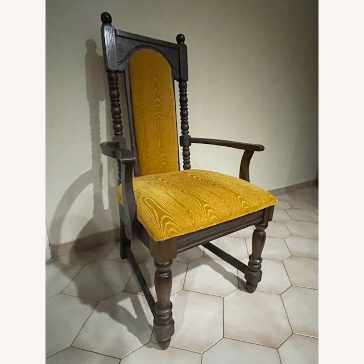 Set of Dining Chairs - image-4