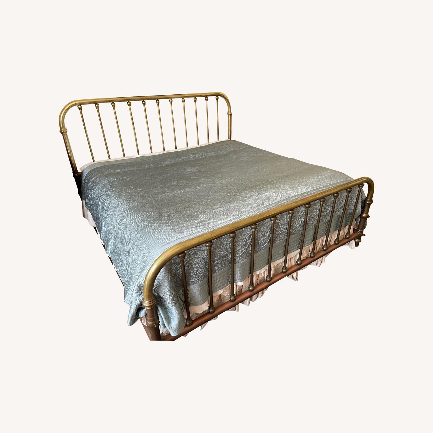 VTG King Brass Headboard, Footboard and Side Rails AptDeco