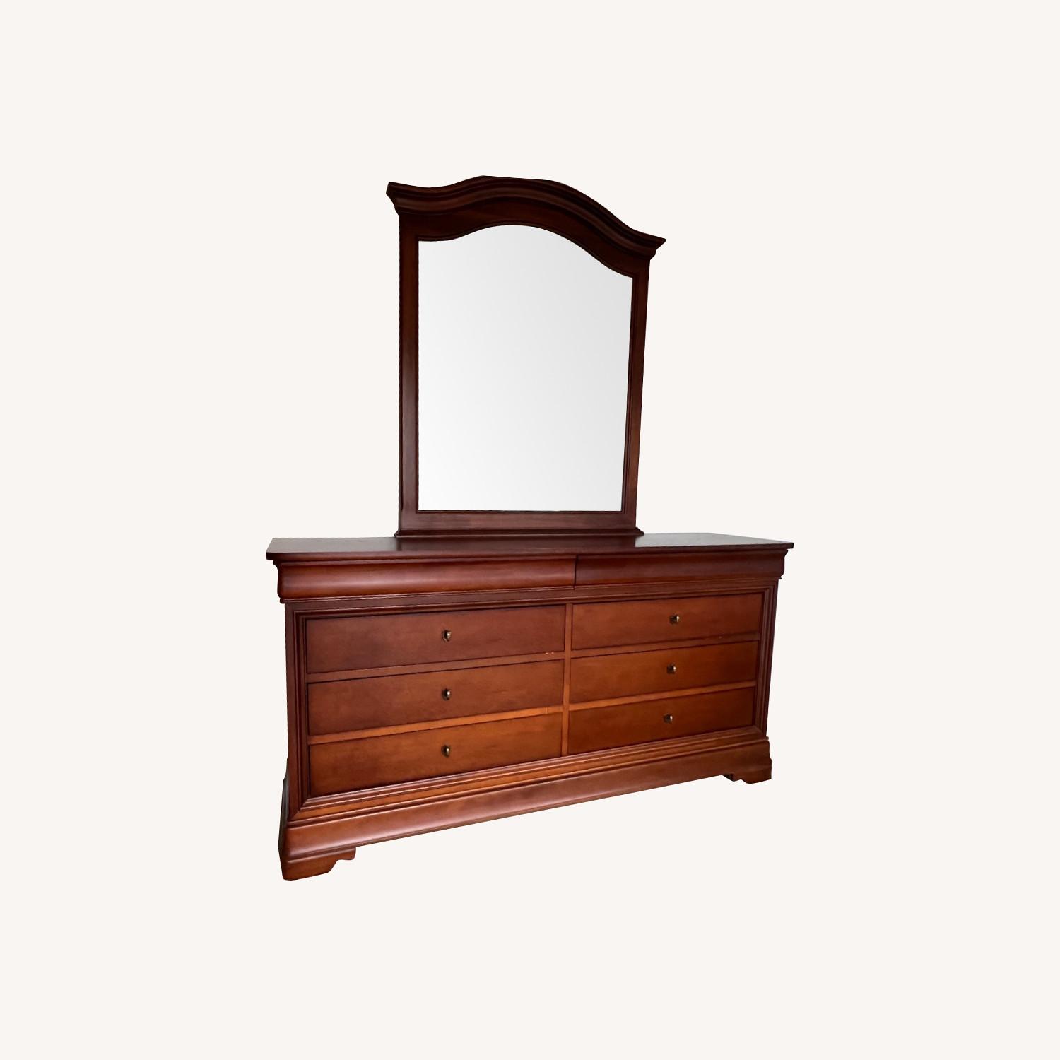 Thomasville Martinique Cherry 8-Drawer Dresser - image-0