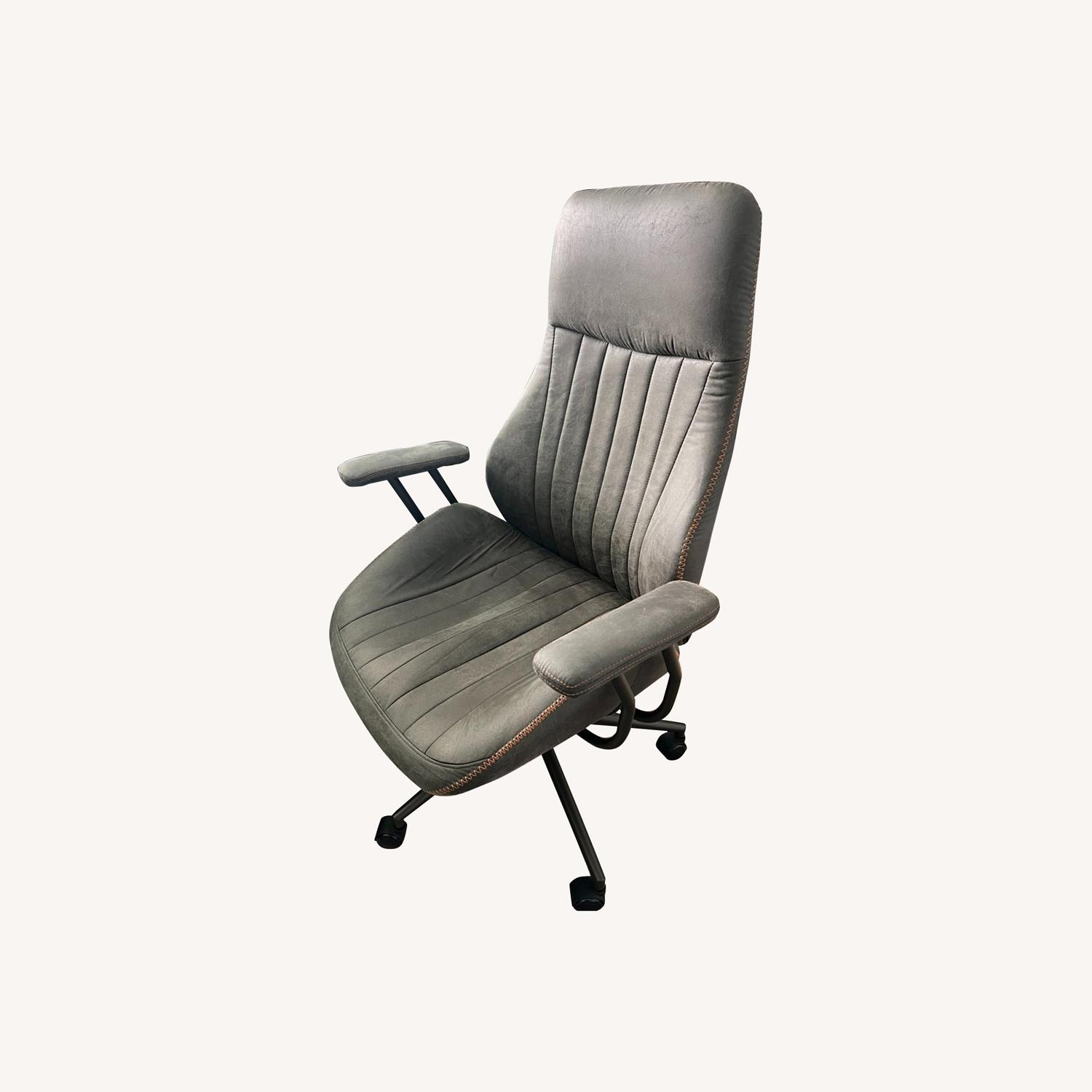 Wayfair Desk Chair - image-0