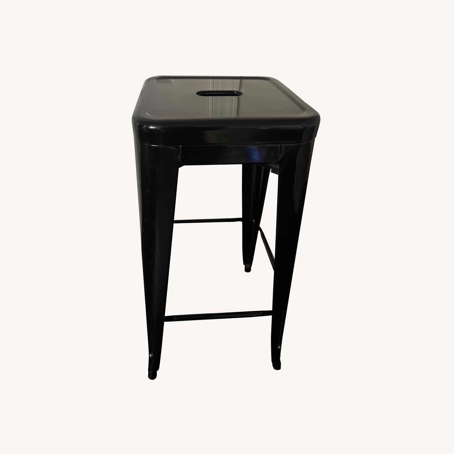 Black Metal Bar Stool AptDeco