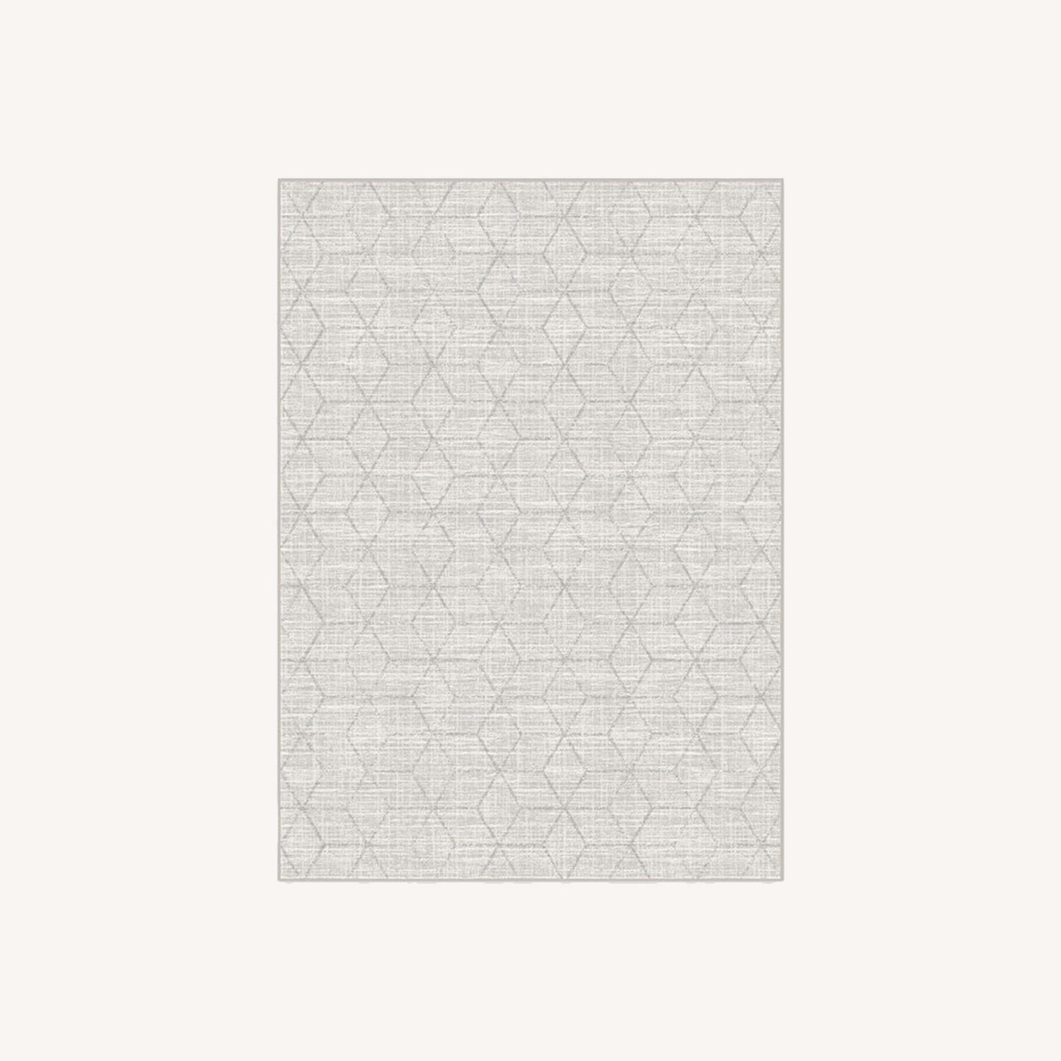 Ruggable Grey & White 5 X 7 Prisma Monochrome Rug AptDeco