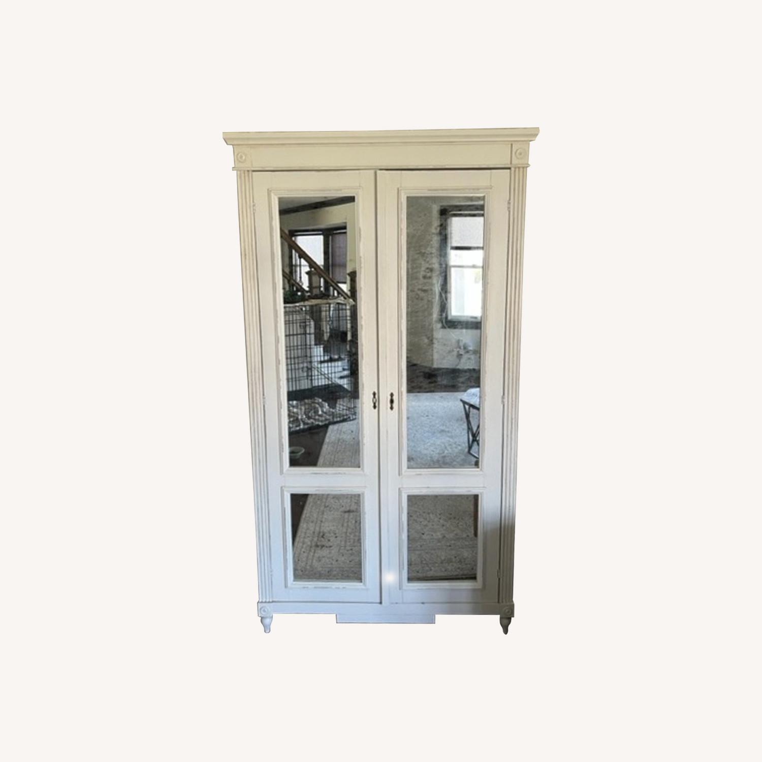 Ballards Antique Finish Louis XVI - image-0