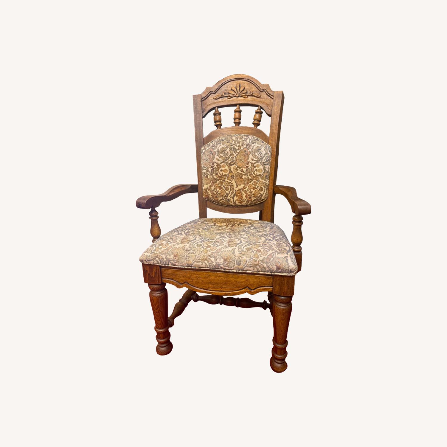 Durable Chair - image-0