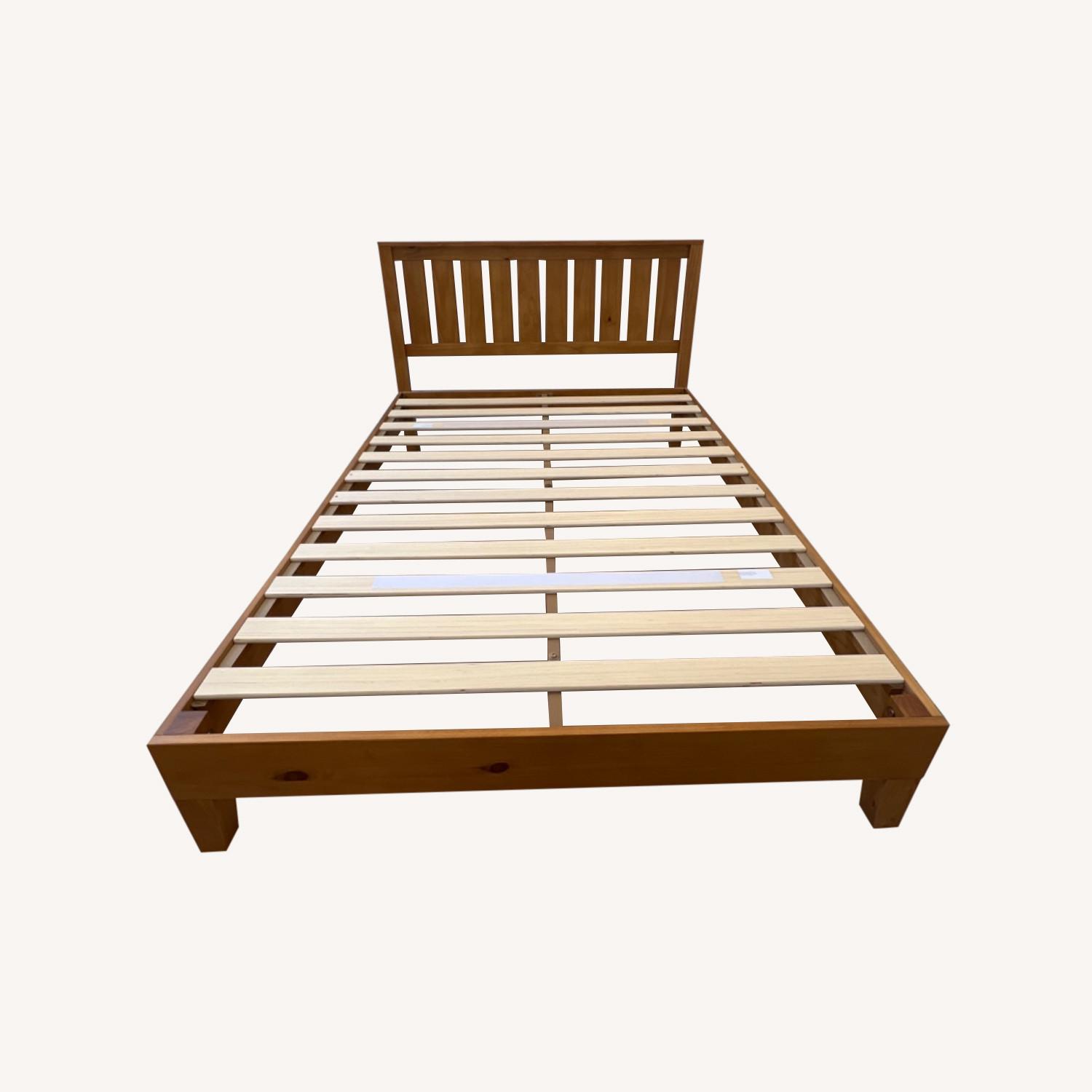 ZINUS Wood Bed Frame with Headboard (Full) AptDeco