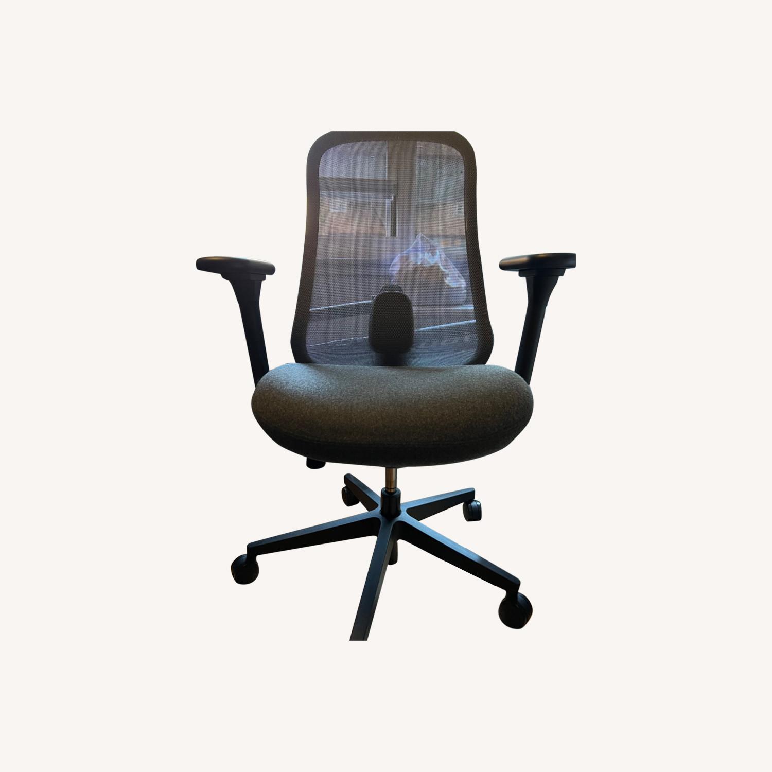 Herman Miller Desk Chair AptDeco