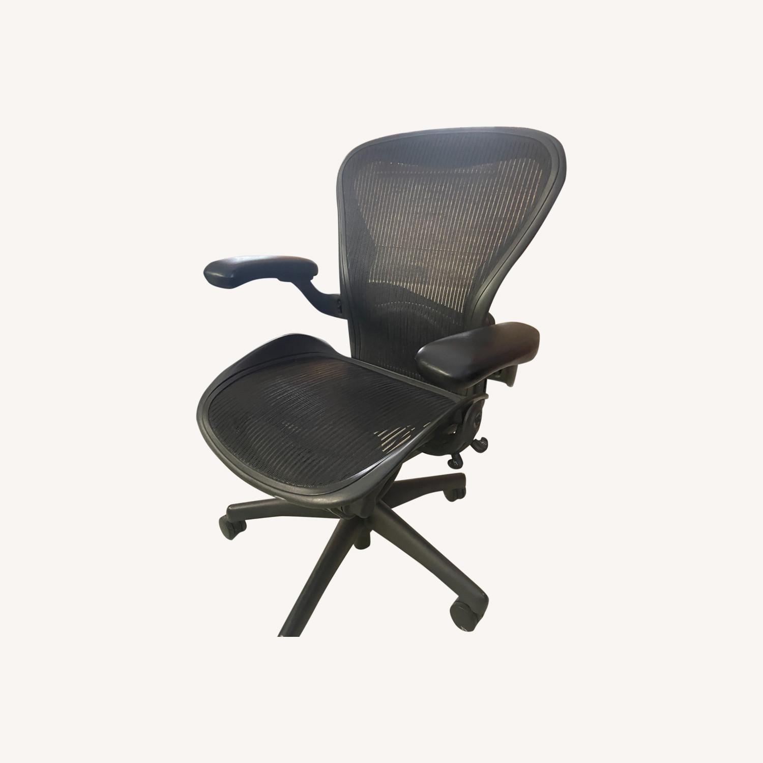 Herman Miller Aeron Office chair AptDeco