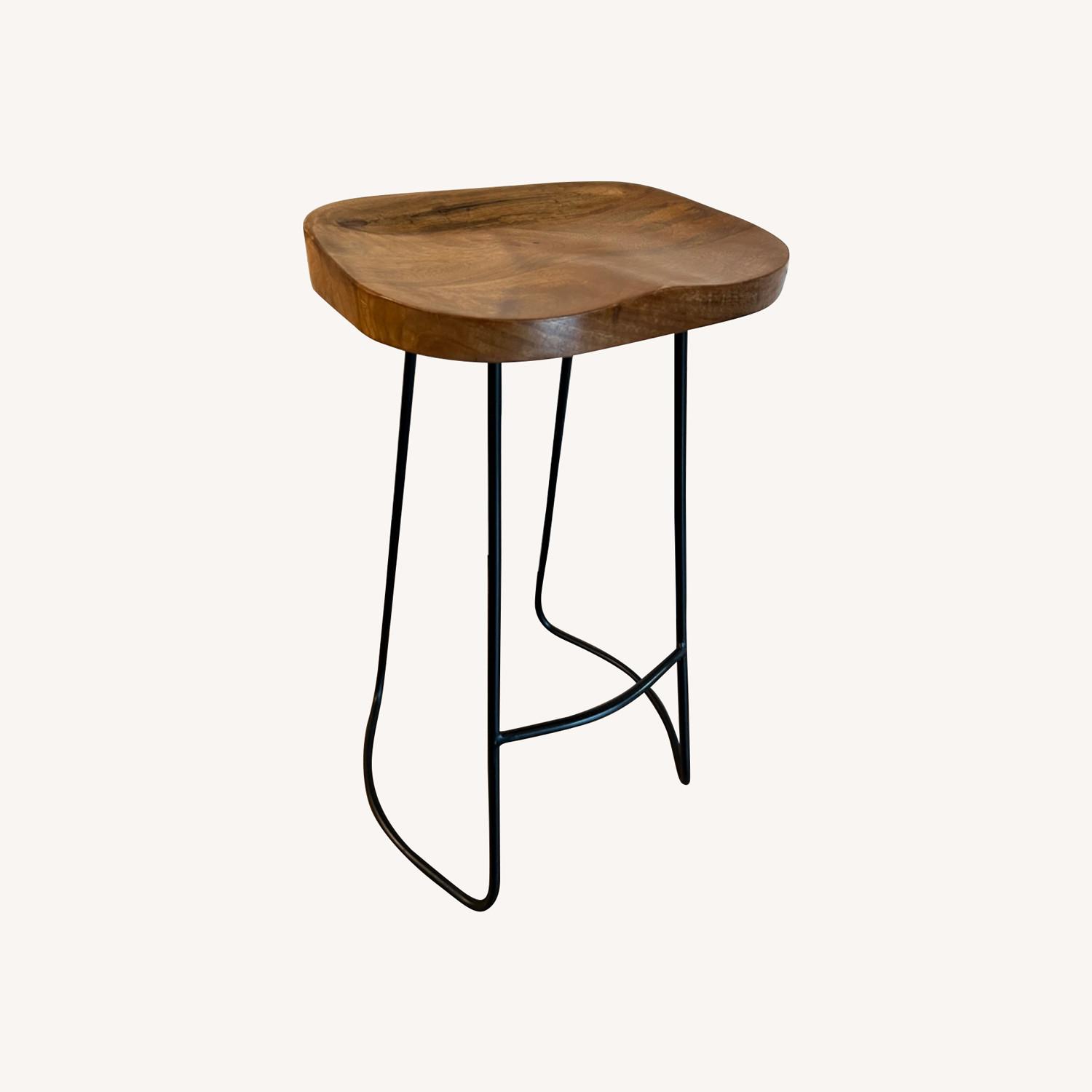 Bars Stools - image-0