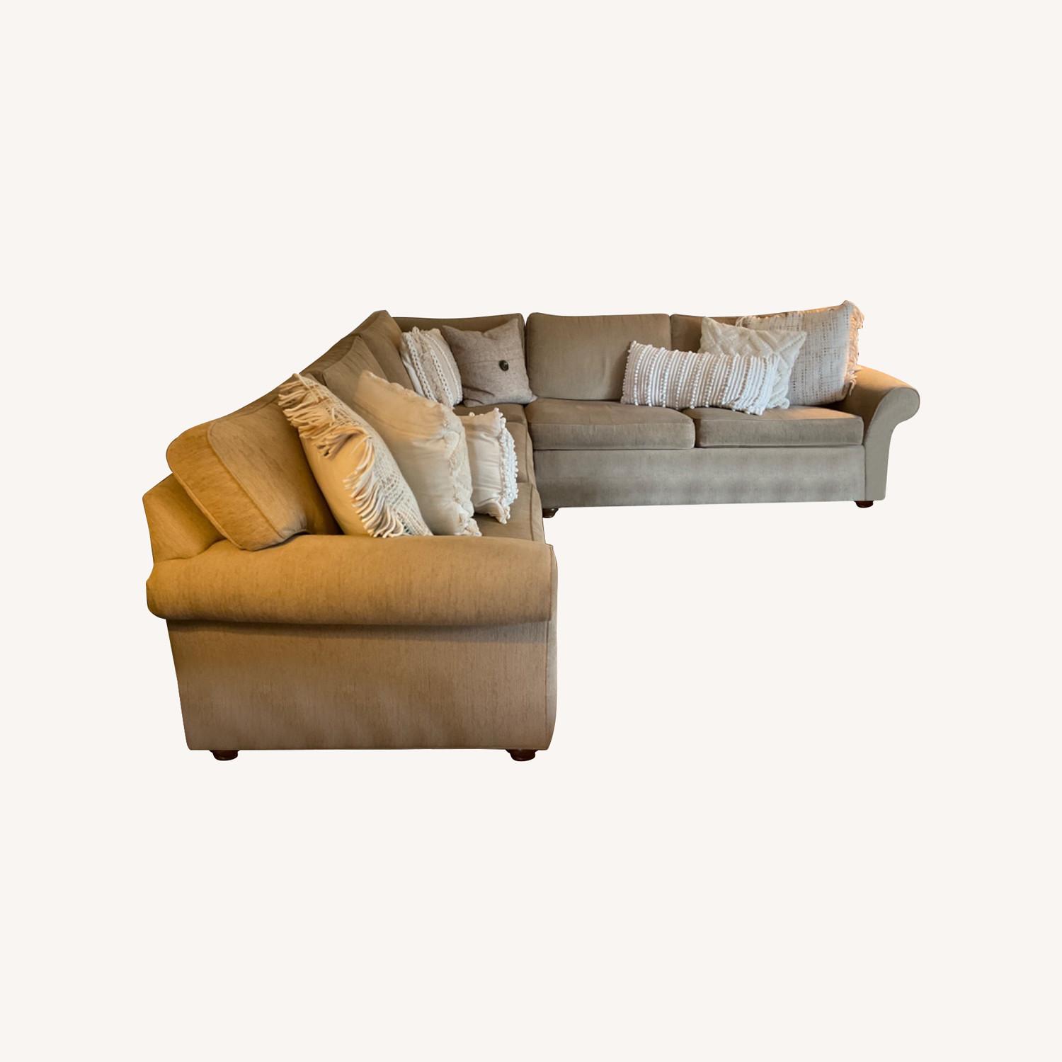 Ethan Allen Sectional AptDeco