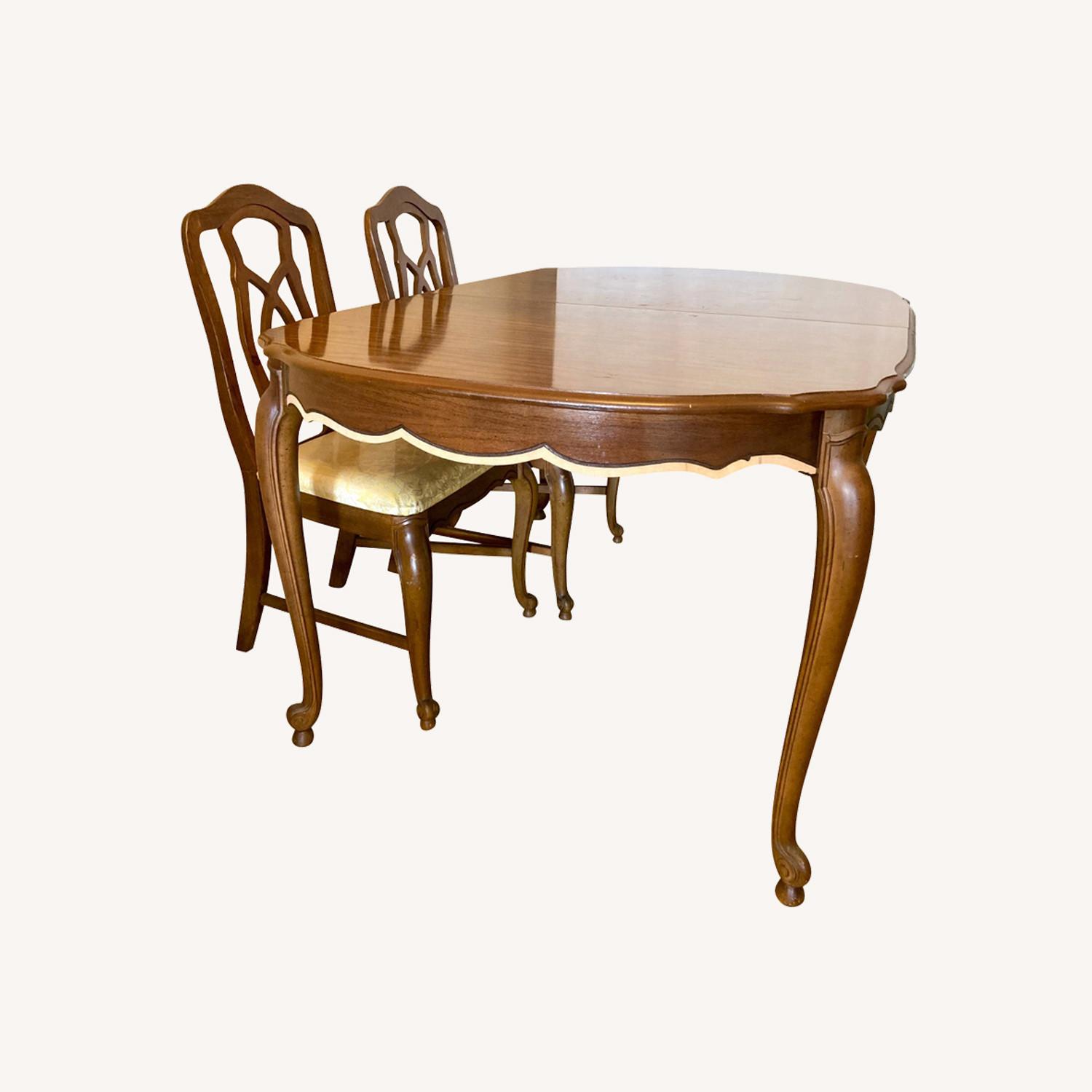 Expandable Dining Table w 6 Chairs - AptDeco