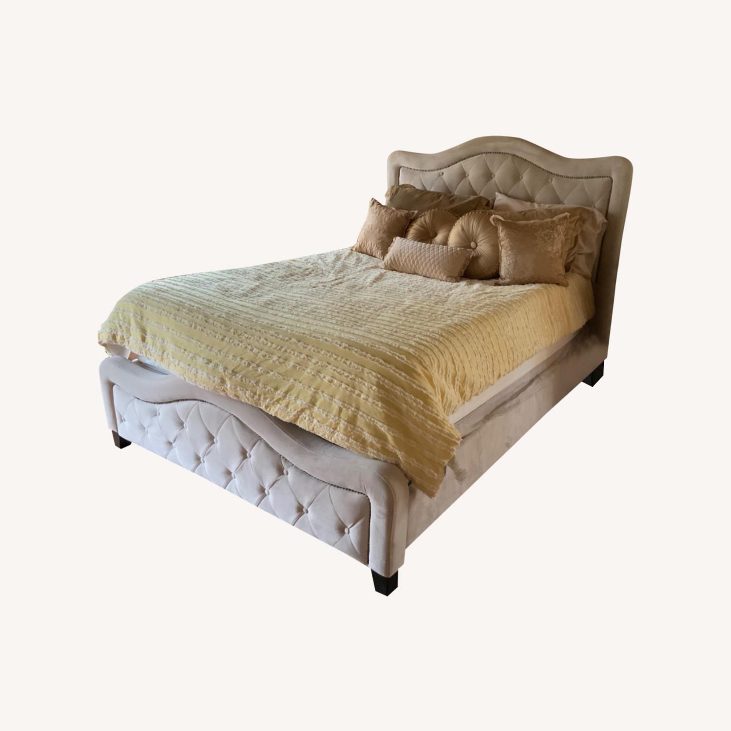 Raymour & Flanigan Bed with Sleep by Number Frame - image-0
