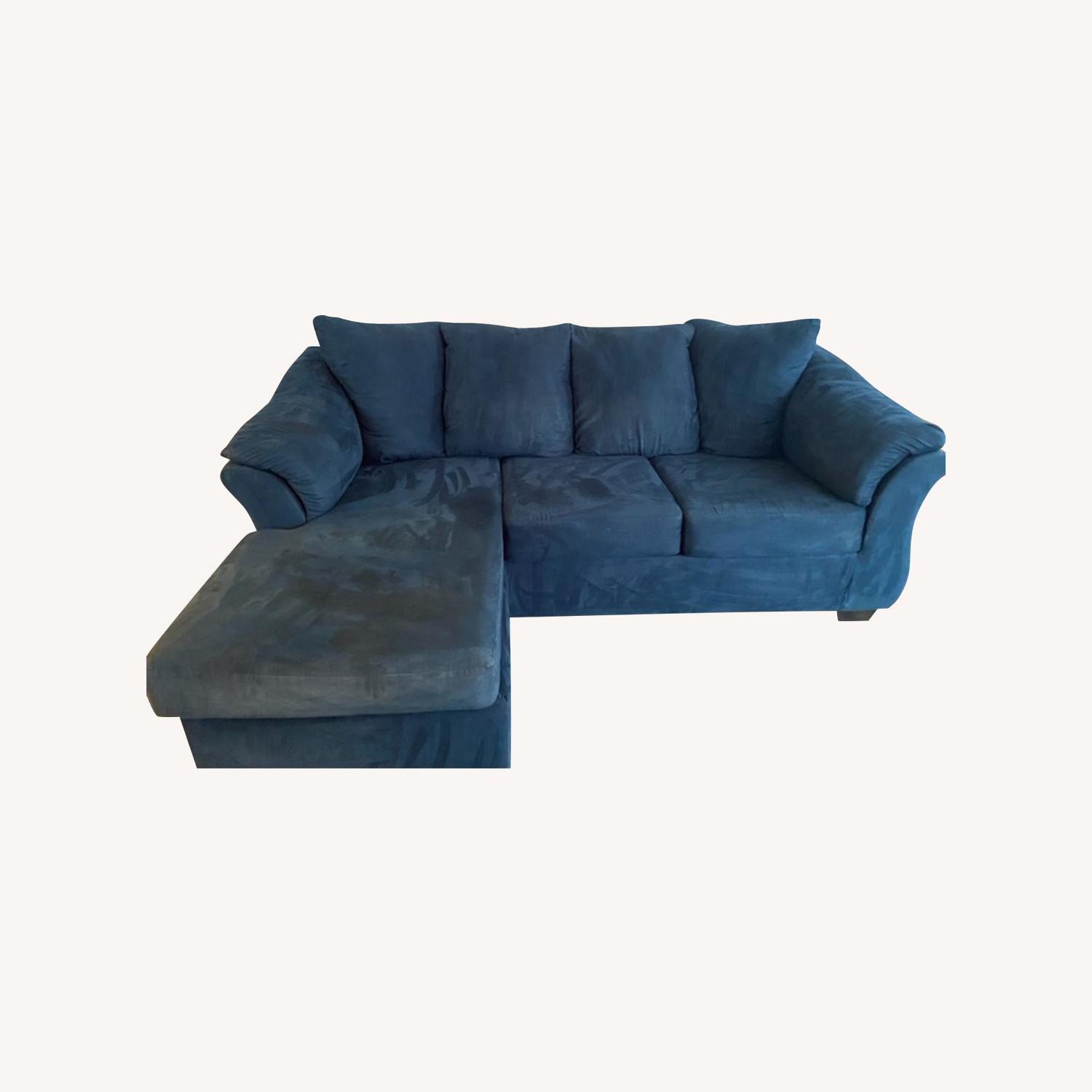 DreamFurniture Sectional Couch - image-0
