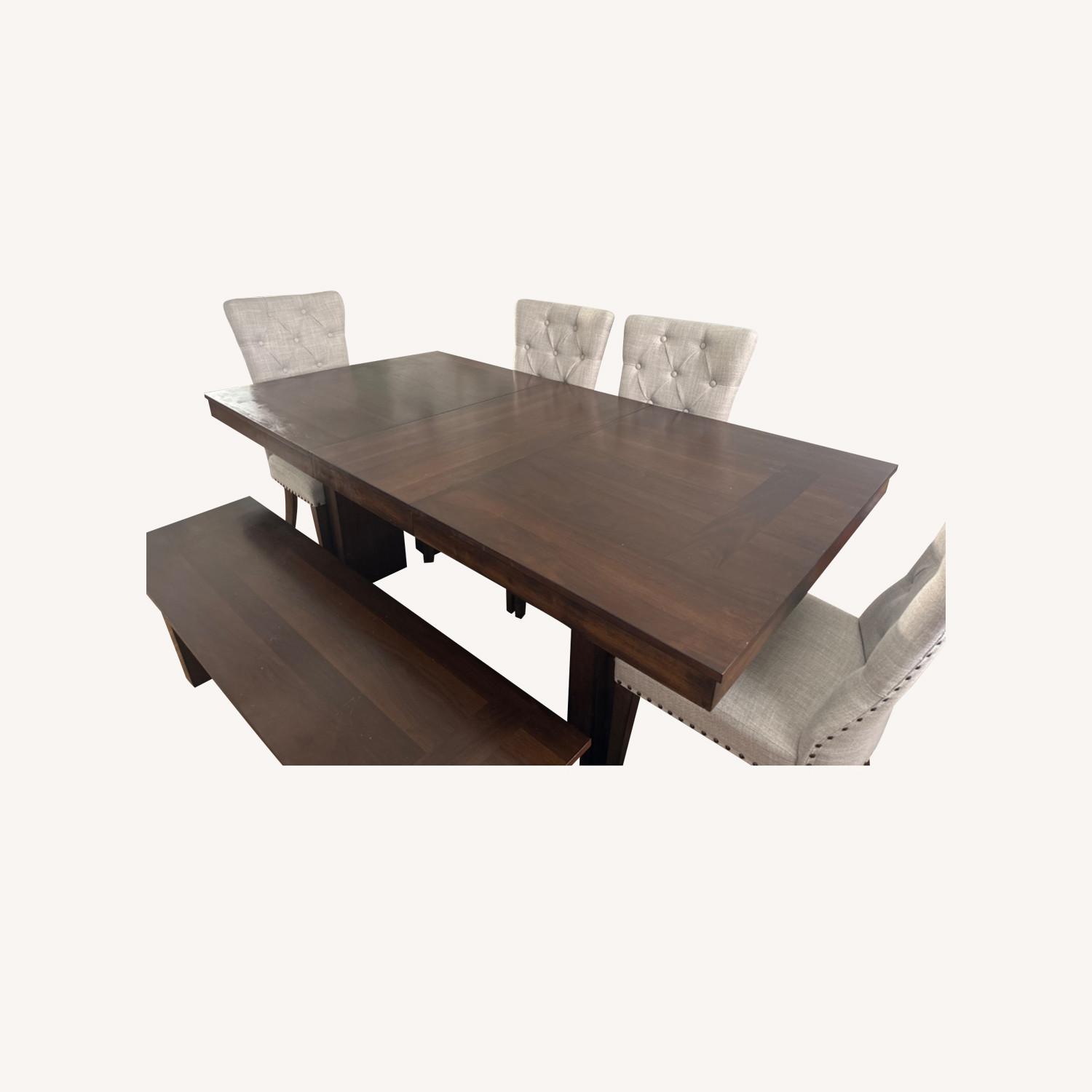 6 Piece Dining Set with Expandable Leaf - AptDeco