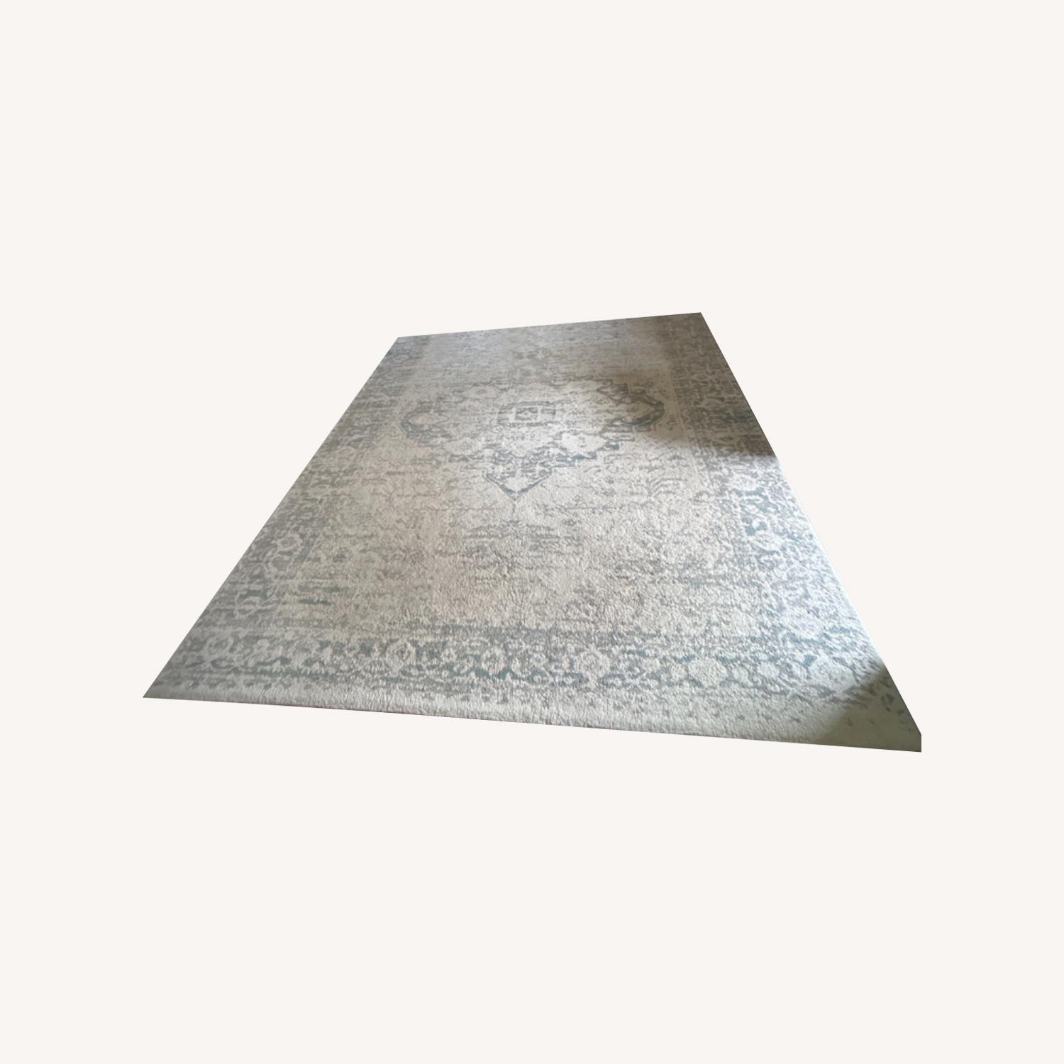 Keenly 8 x 10 Cream/Blue Indoor Medallion Area Rug - AptDeco