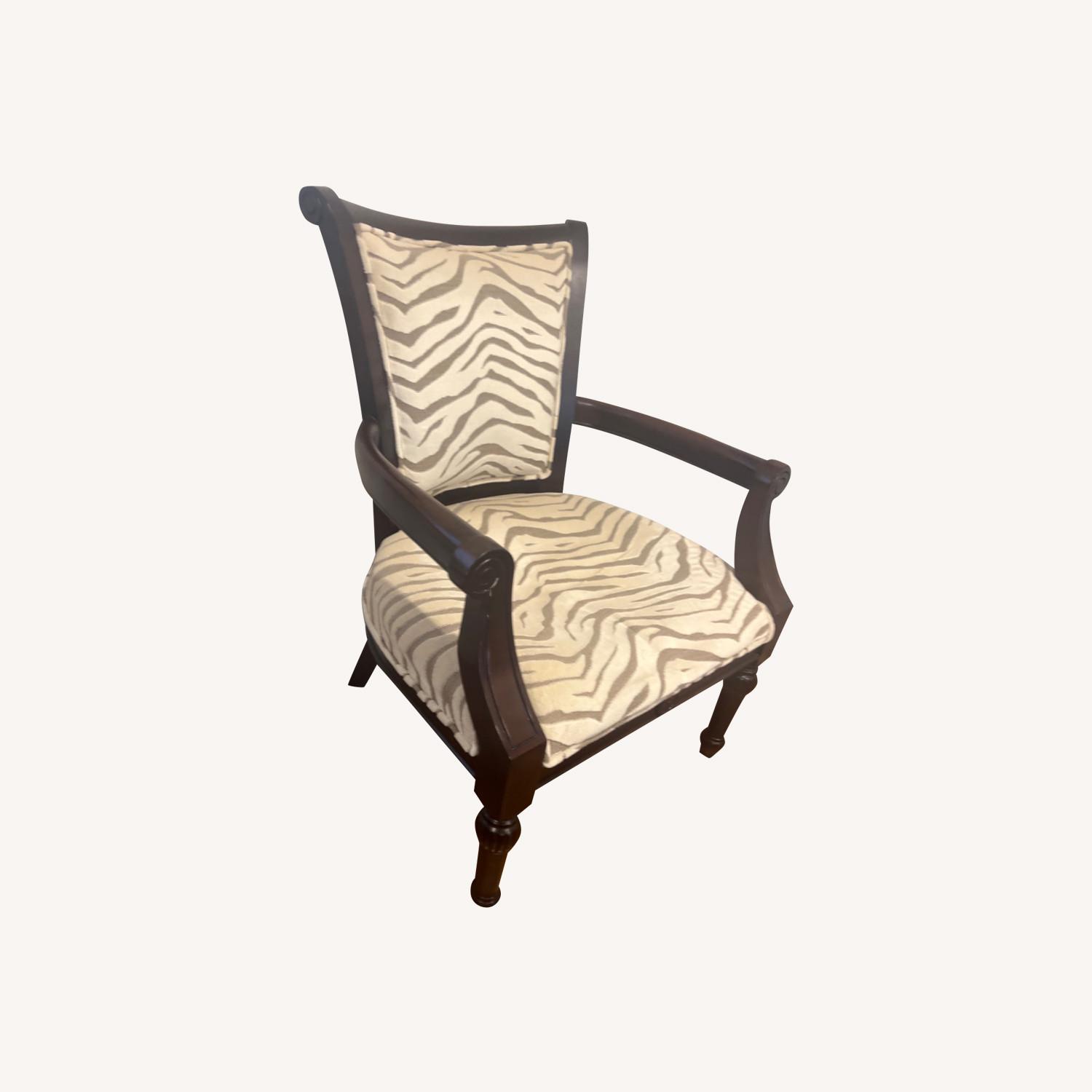 Raymour & Flanigan Chairs AptDeco