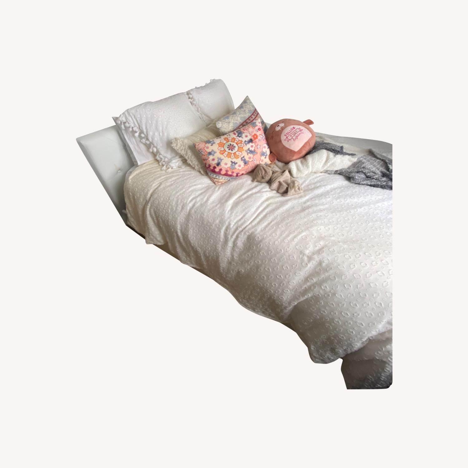 White Full Size Bed with Storage Drawers - image-4