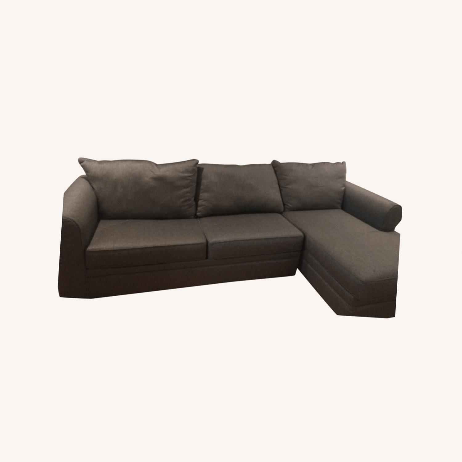 Bob's Discount Willow Chofa Grey Sectional AptDeco