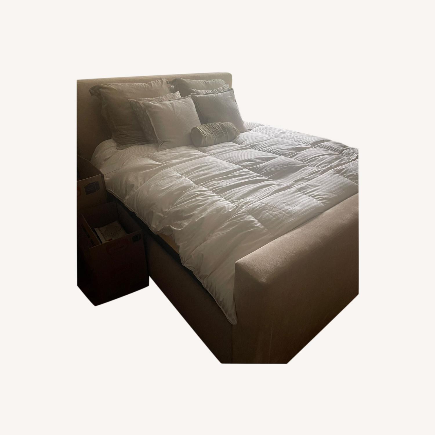 Ralph Lauren Queen Bed - image-0