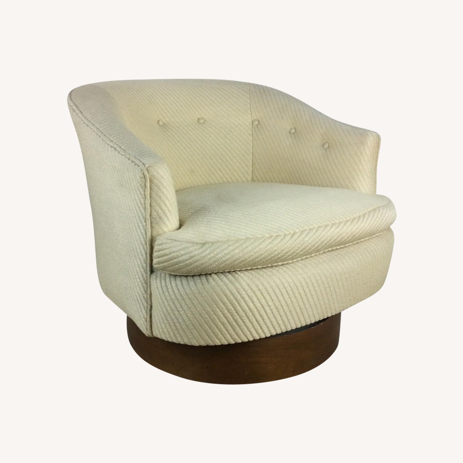 Mid Century Barrel Back Club Chair With Swivel Base AptDeco