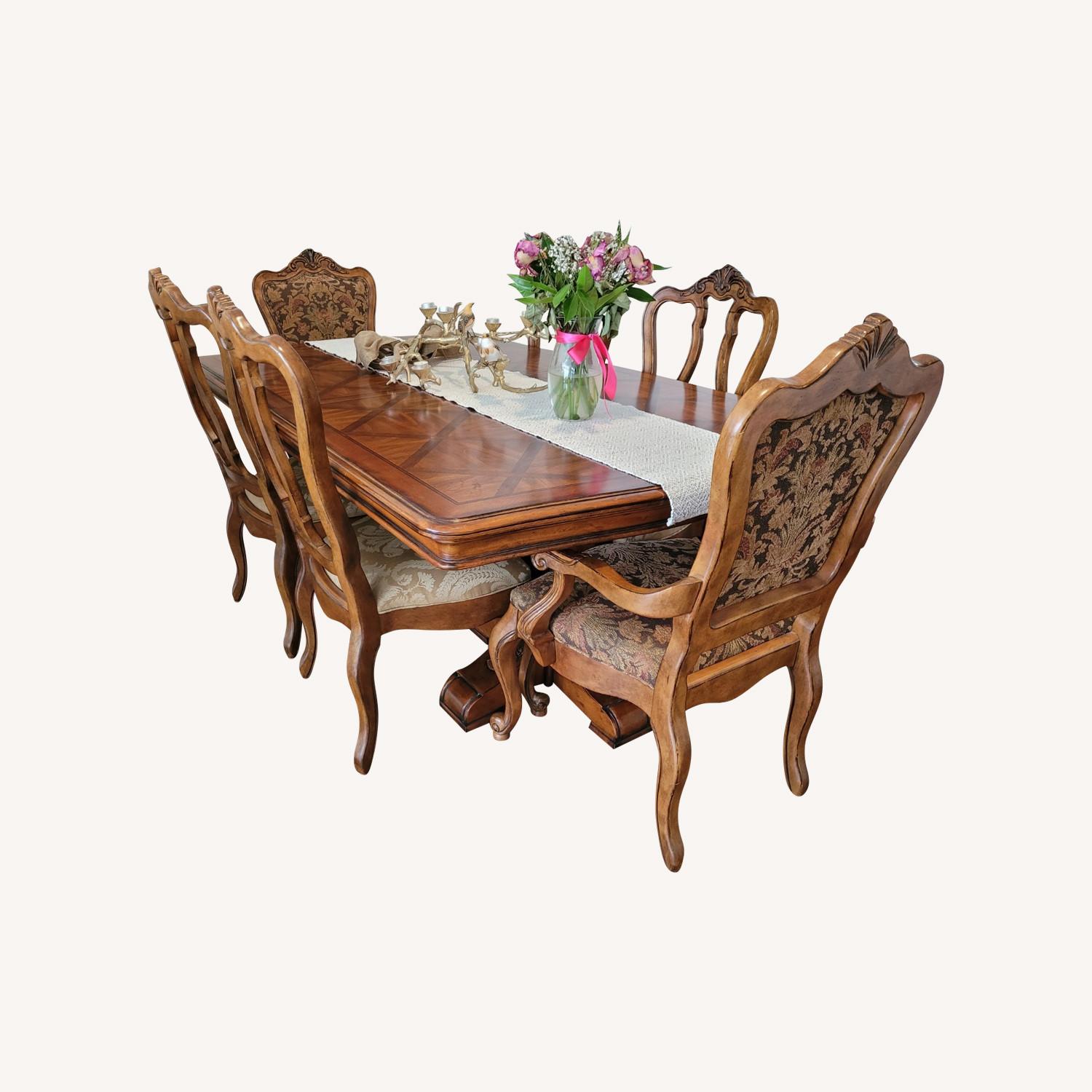 Ethan Allen Vintage 8 Seater Dining Set - image-0