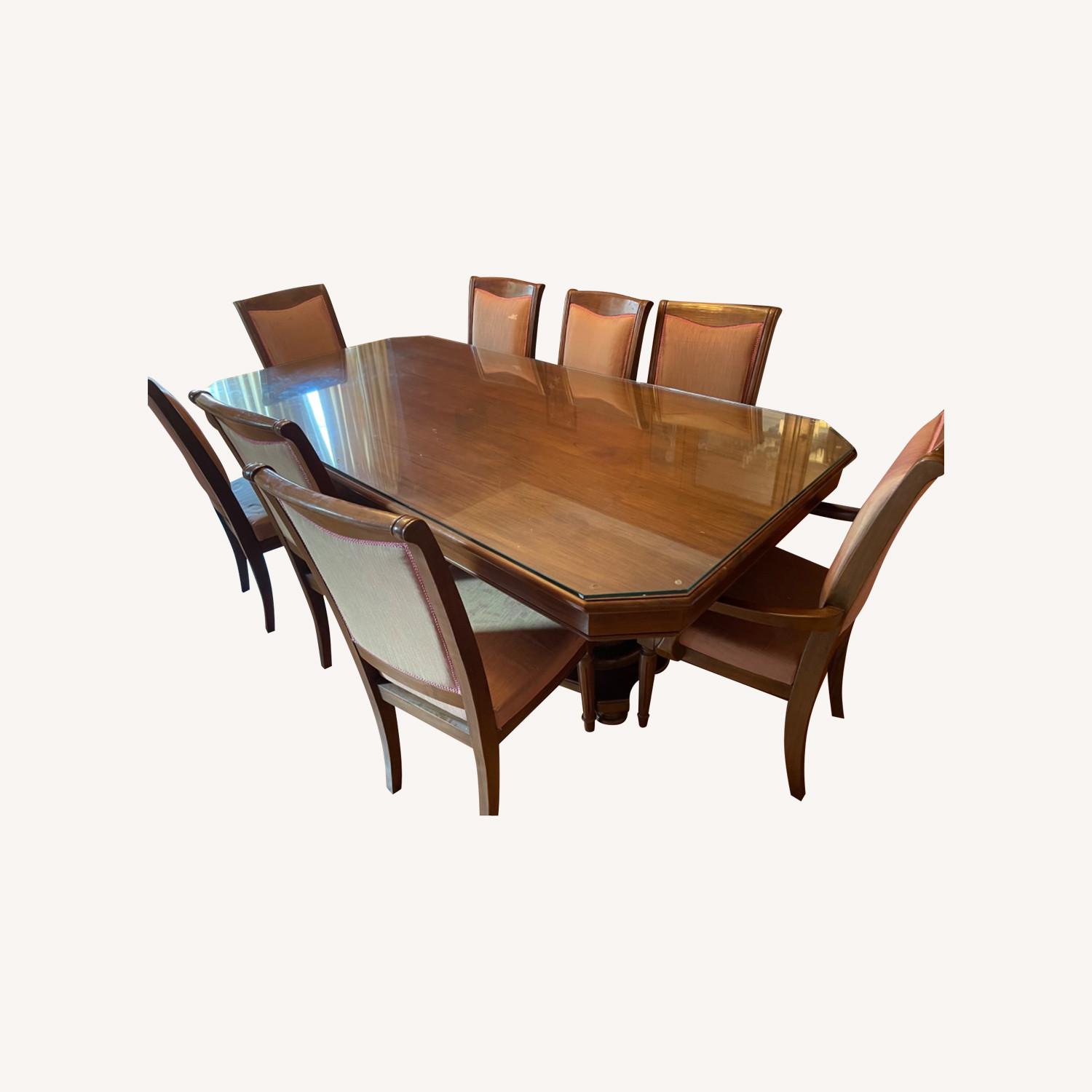 Raymour & Flanigan Dining Table Wwith Chairs - image-0