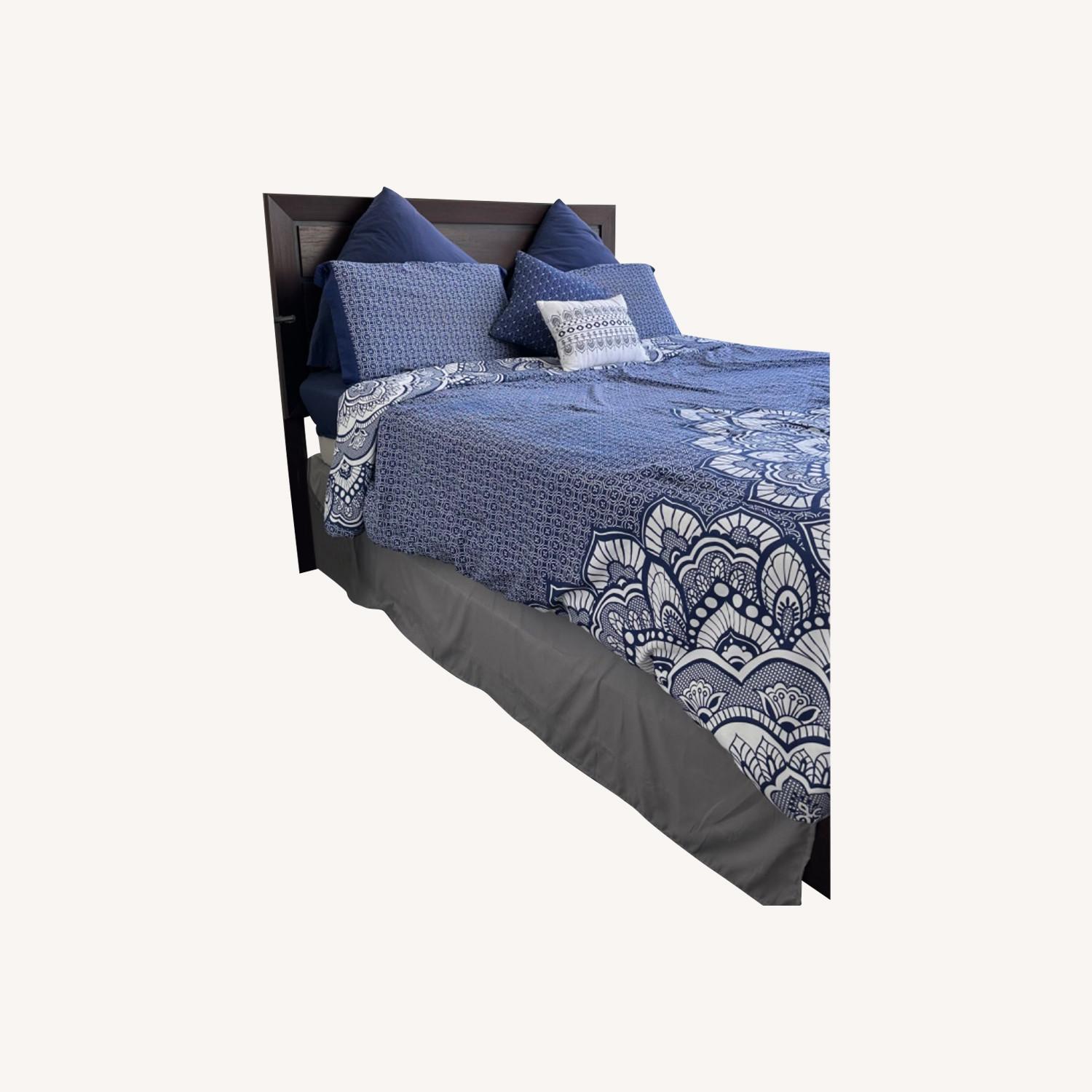 Queen Size Cot With Headboard - image-0