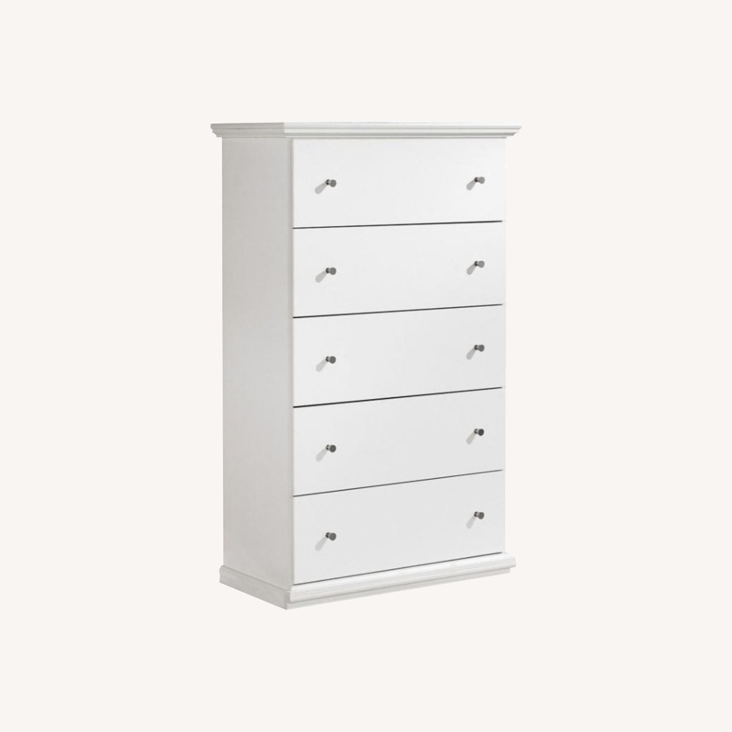 Ashley Furniture White 5Drawer Dresser/Chest AptDeco