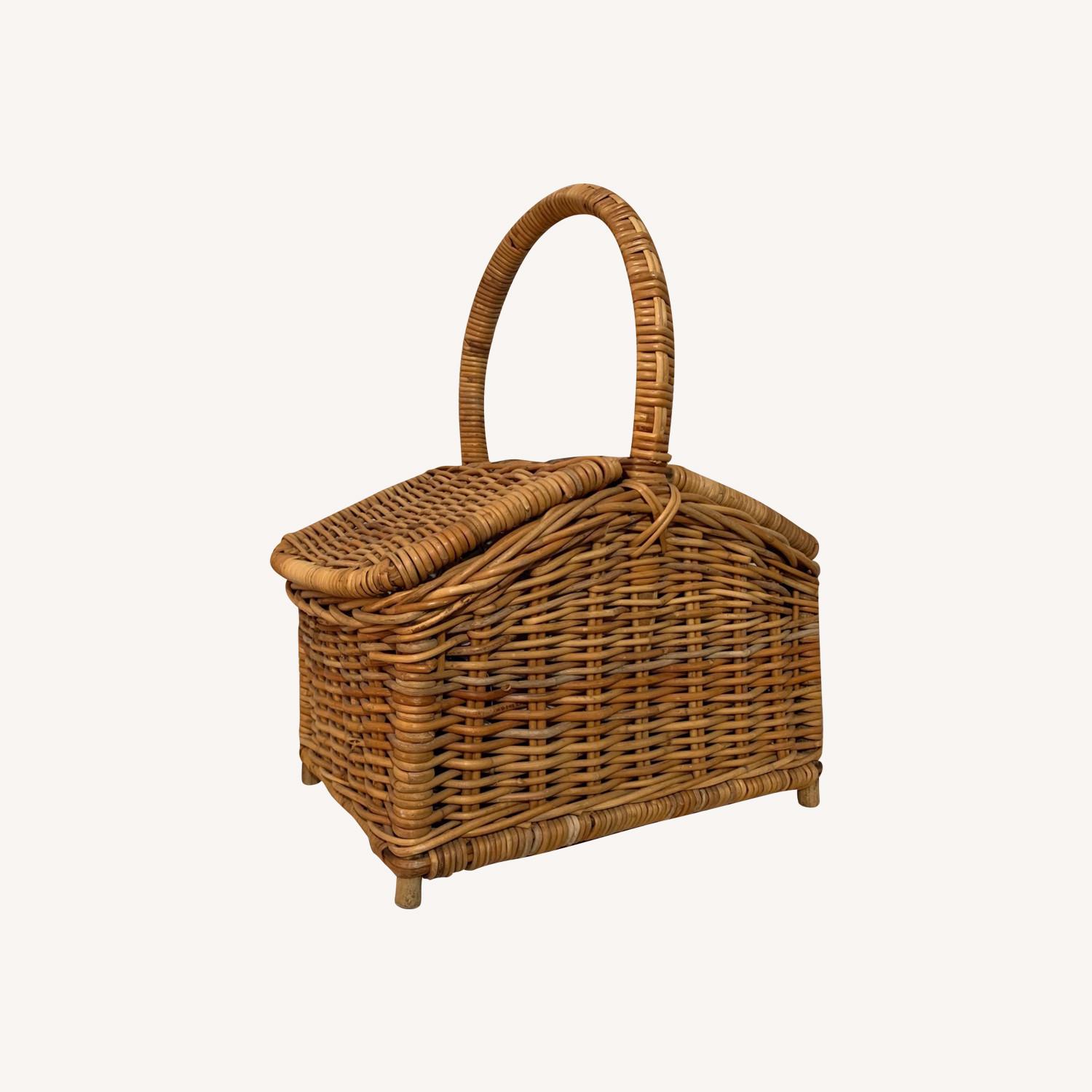 Vintage Luncheon Basket AptDeco