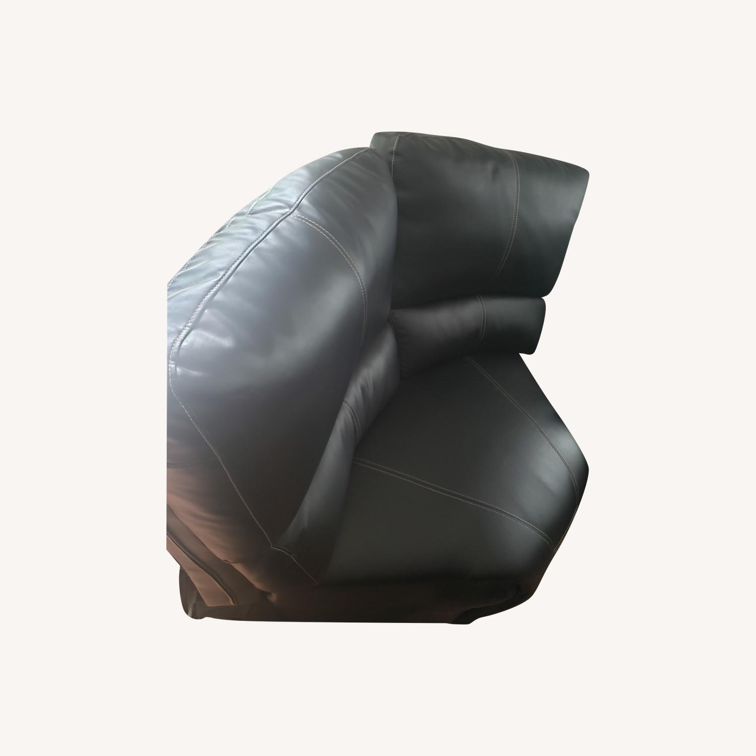 Corner Piece - image-0