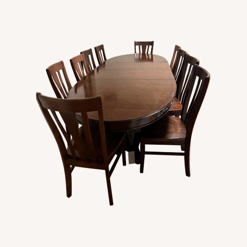 Pedestal Dining Table and Chairs by Bassett AptDeco