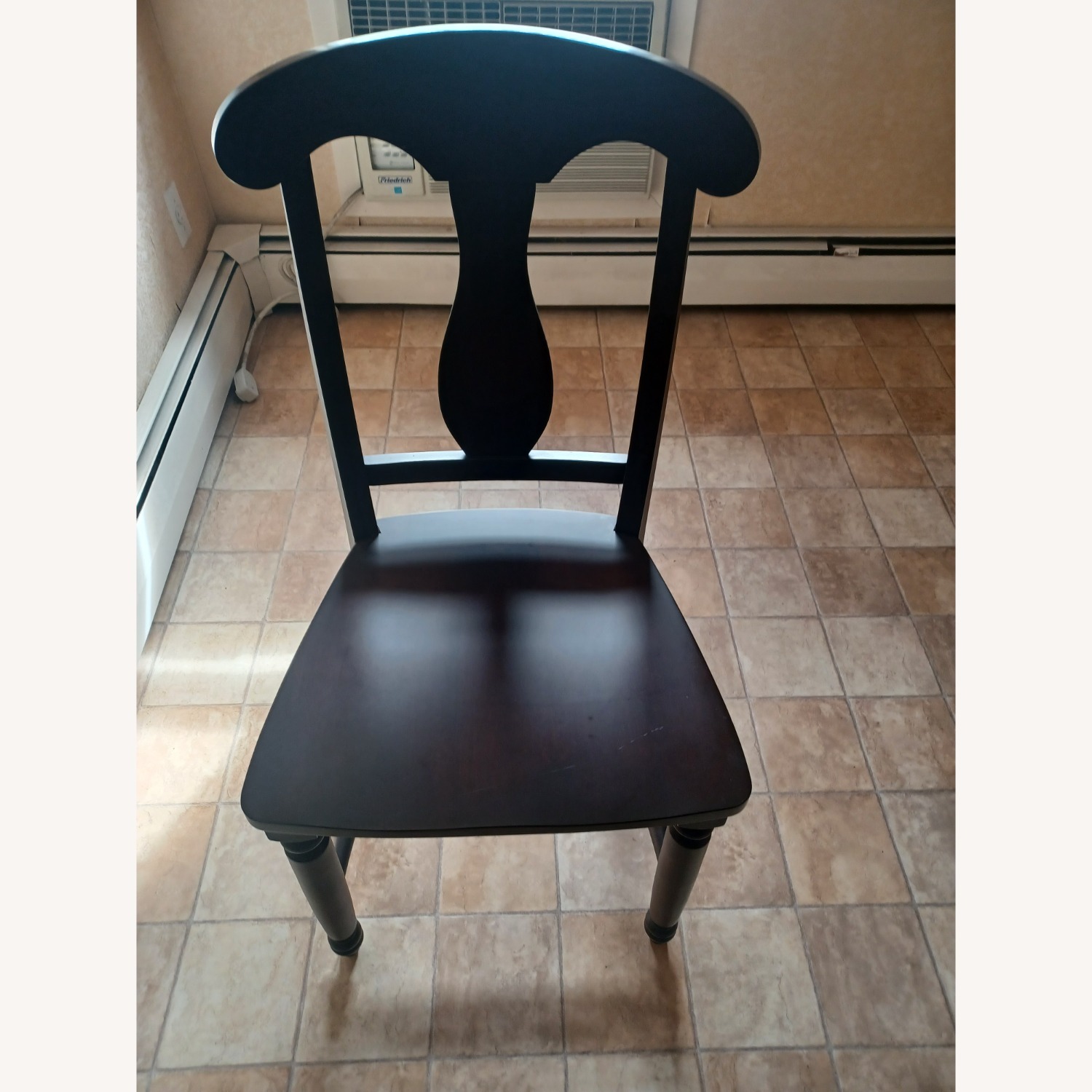 Beautiful Canadel Table and 4 Chairs - image-3