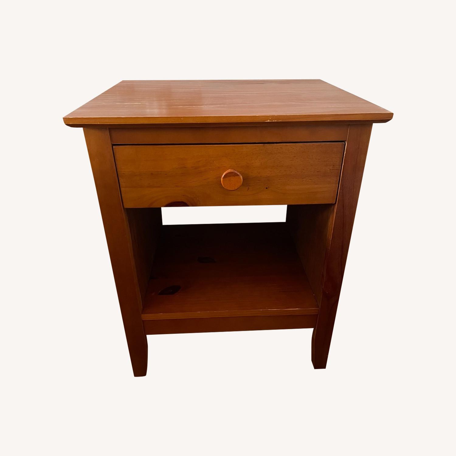 Nightstand - image-0