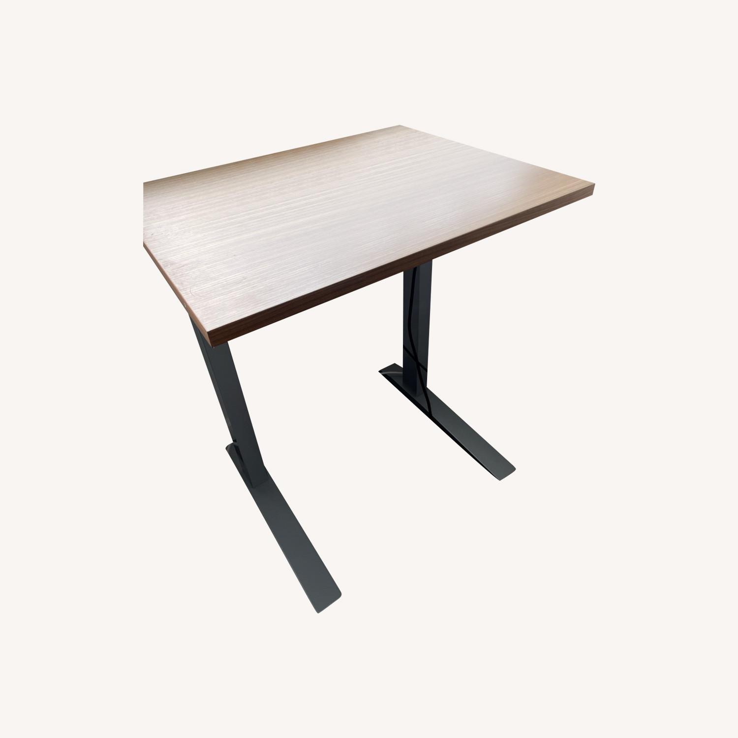 Compact Standing Desk - AptDeco