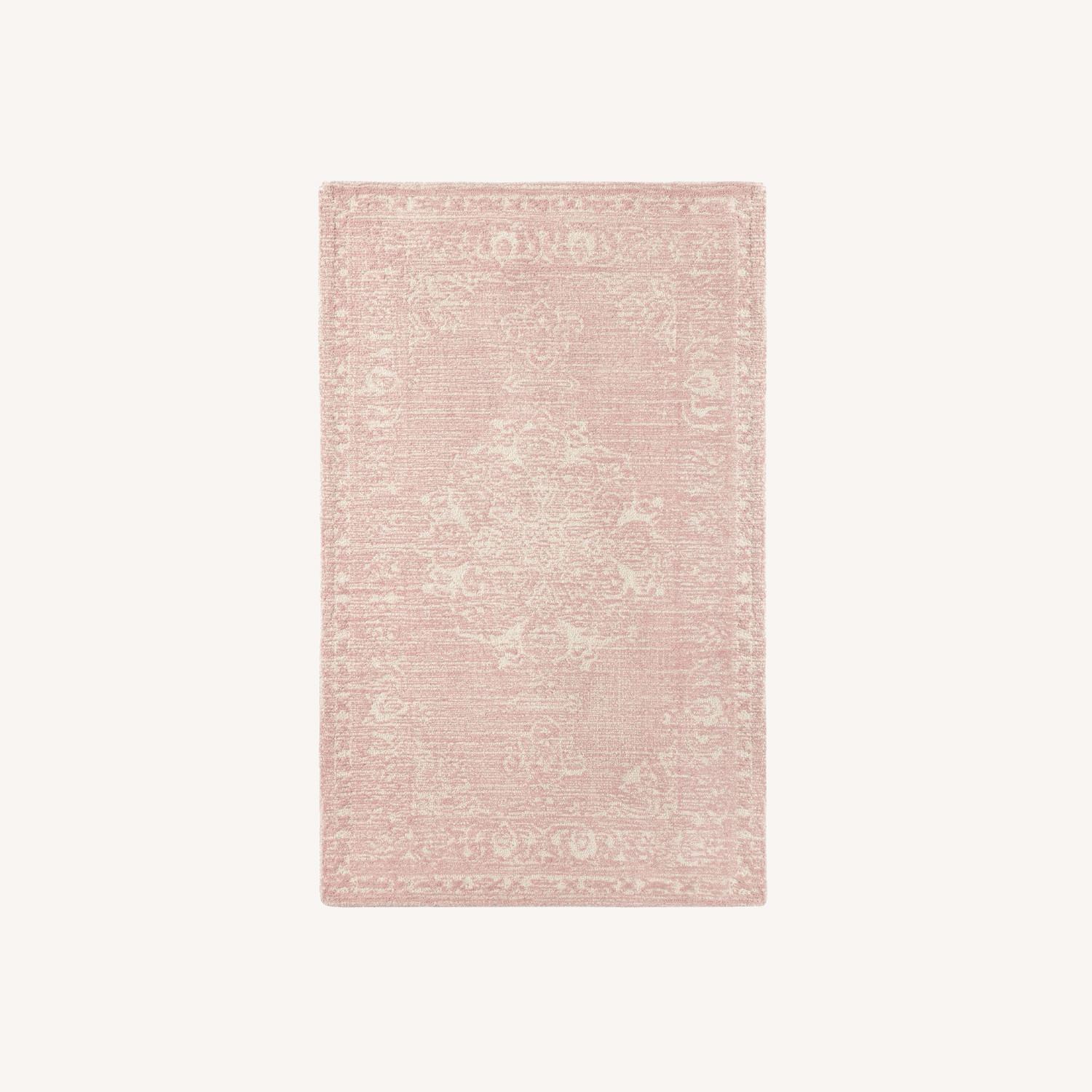 Pottery Barn Astrid Rug in Dusty Rose 7x10 AptDeco