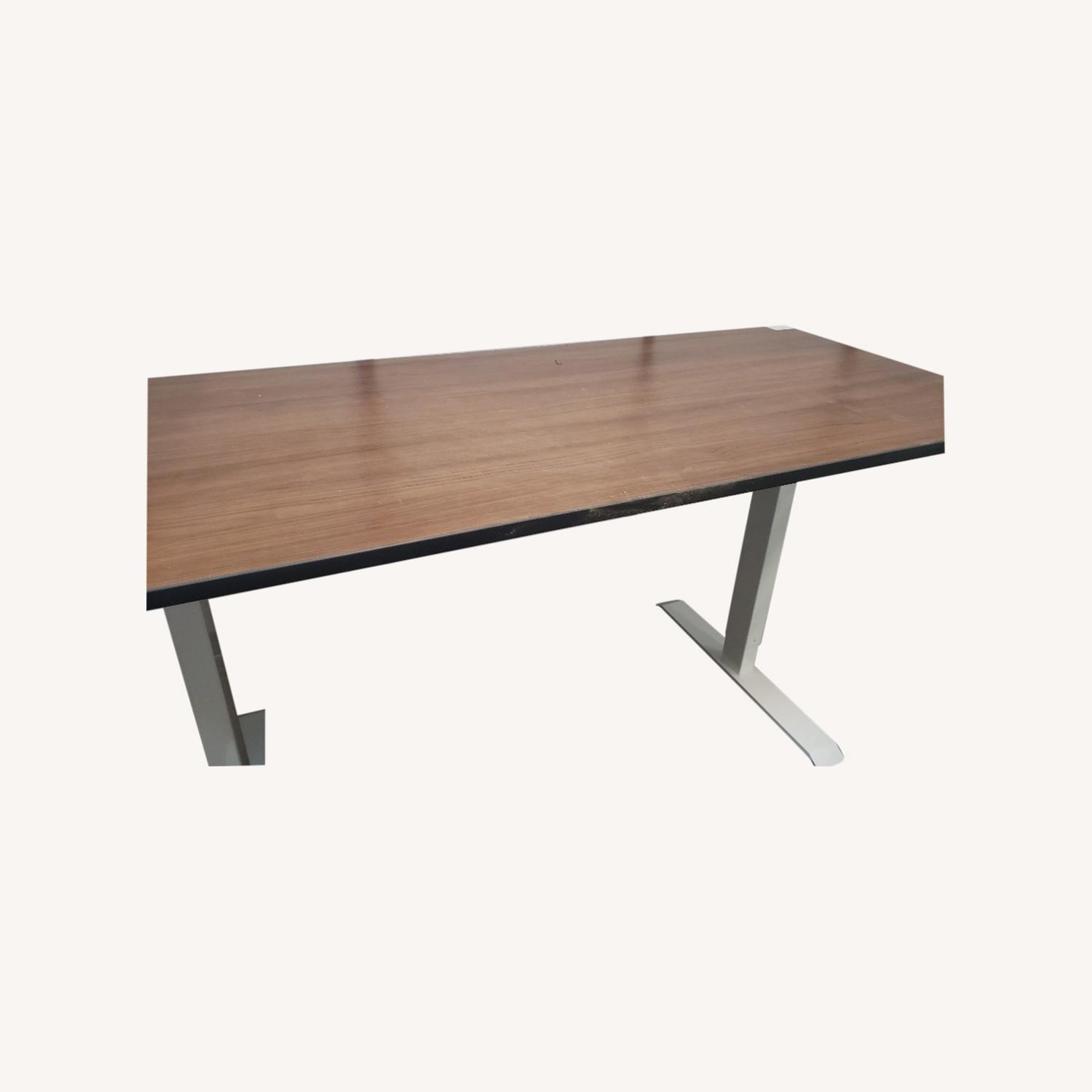 Raising and Lowering Table - image-0