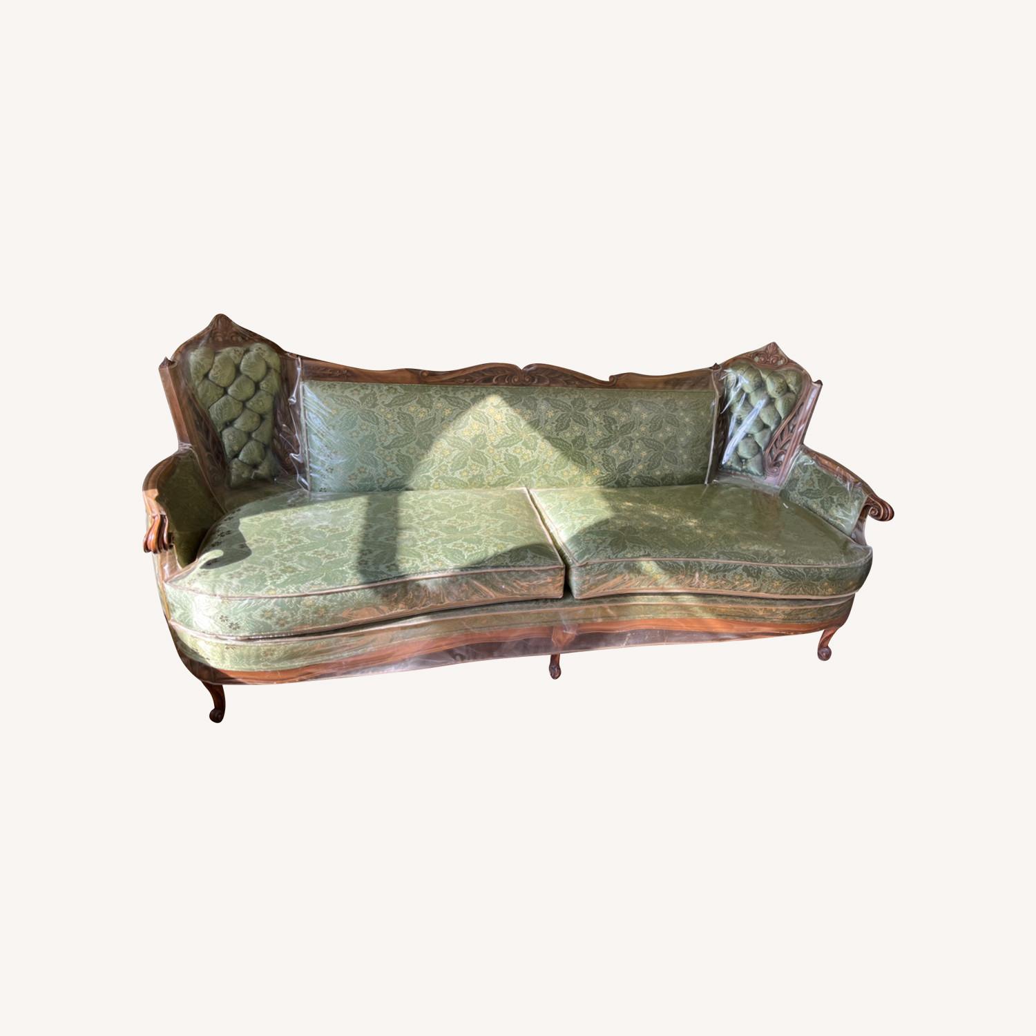 Vintage Victorian Sofa - image-0