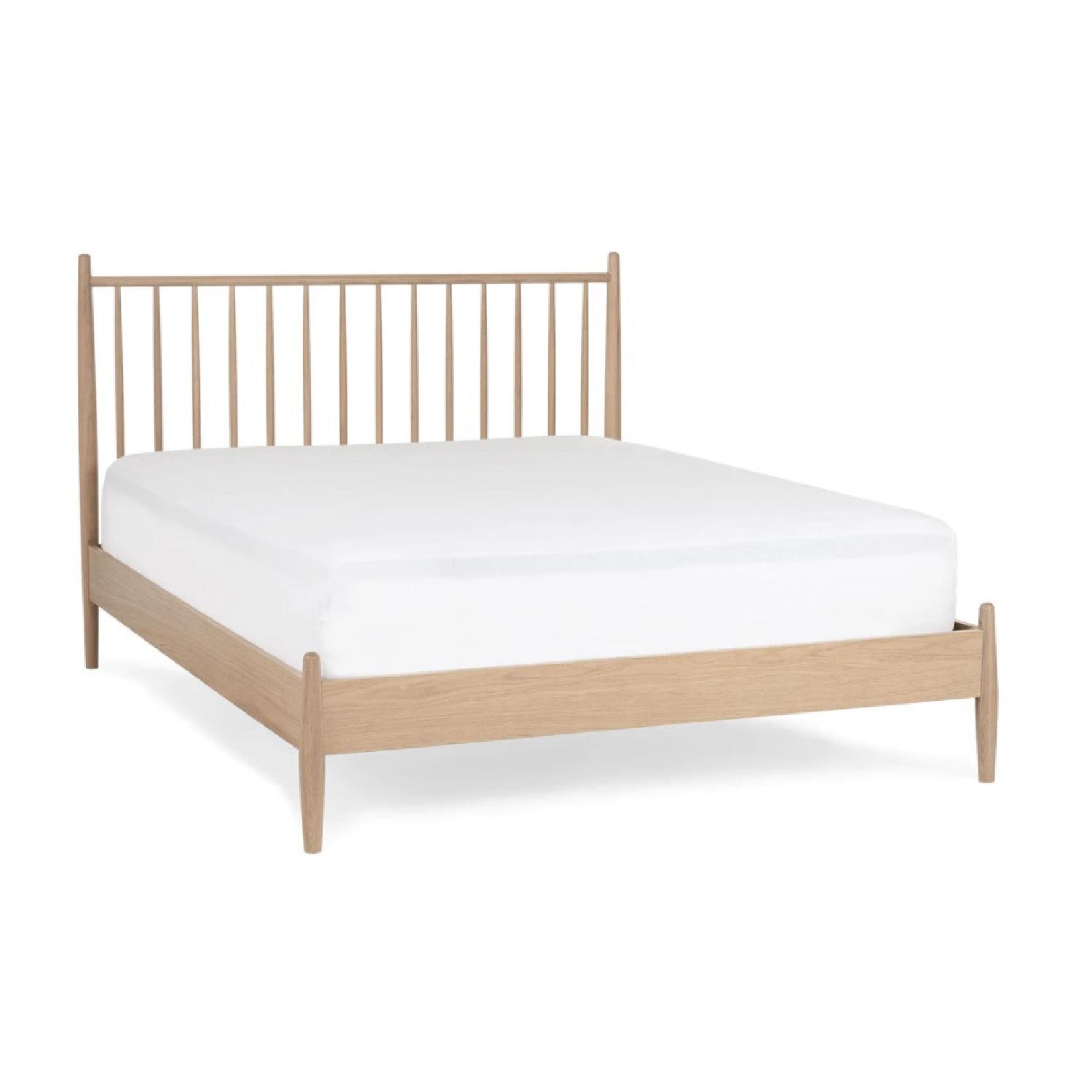 Article Queen White Oak Spindle Bed - image-4