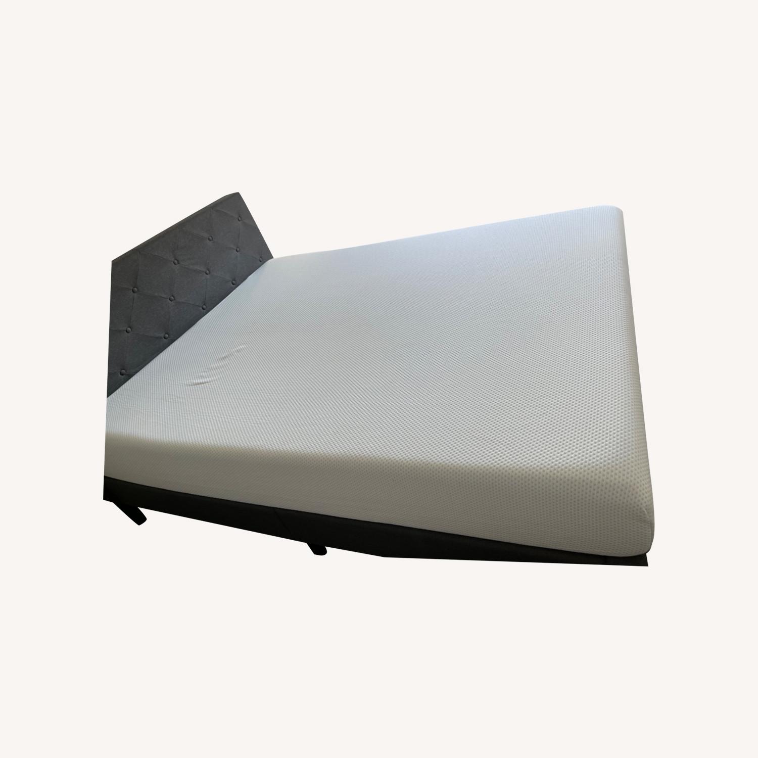 Upholstered Bedframe - image-0