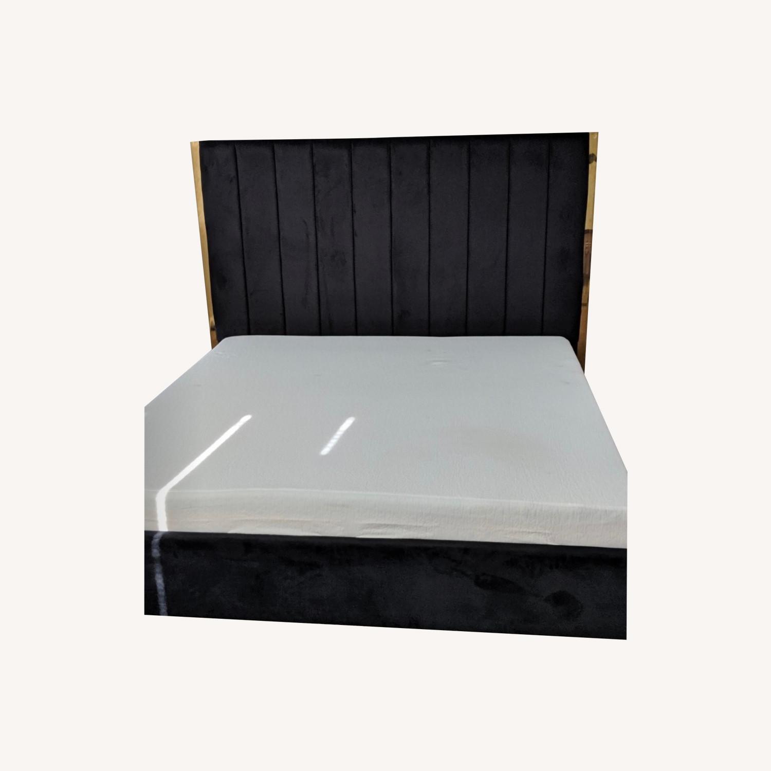Black/Gold Velvet Queen Bedframe - image-0