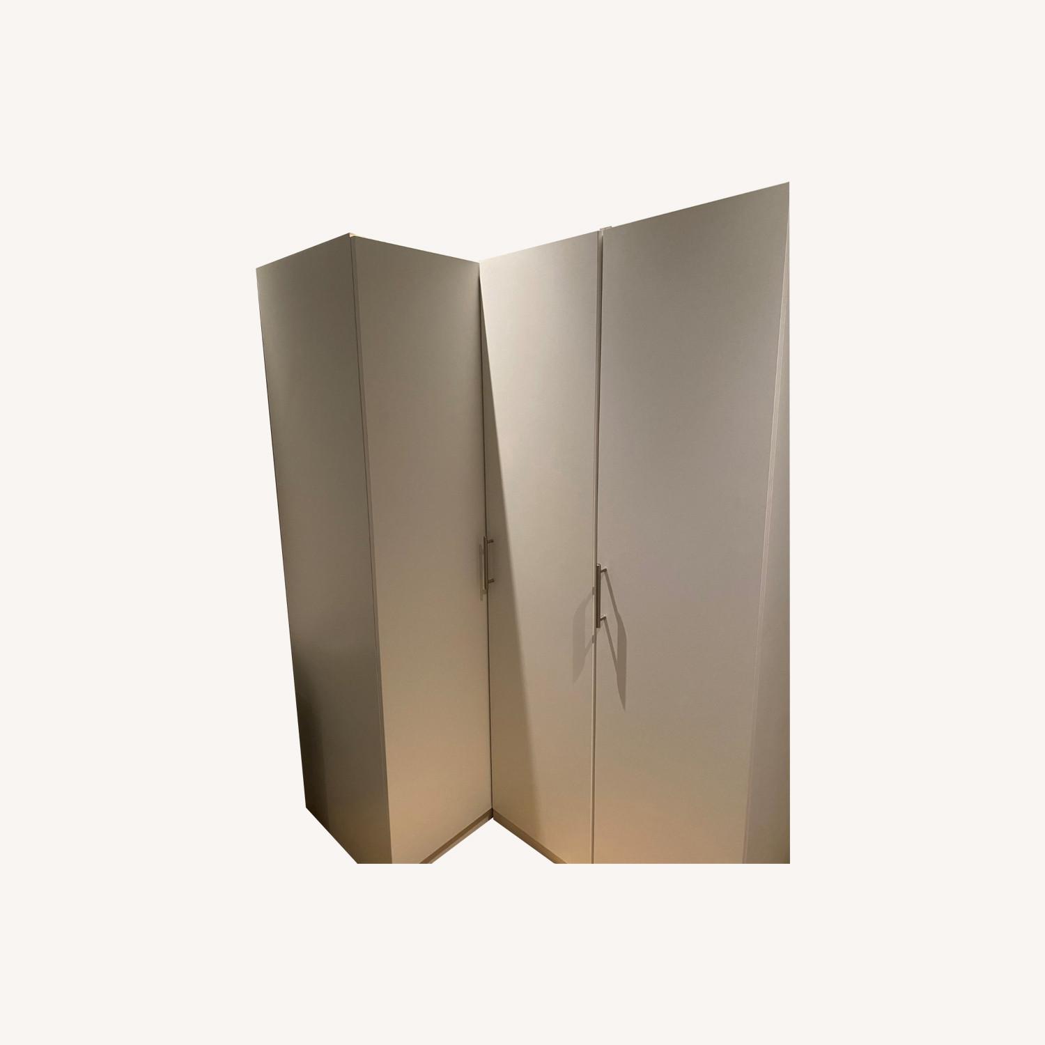 Corner Wardrobe and Closet - image-0