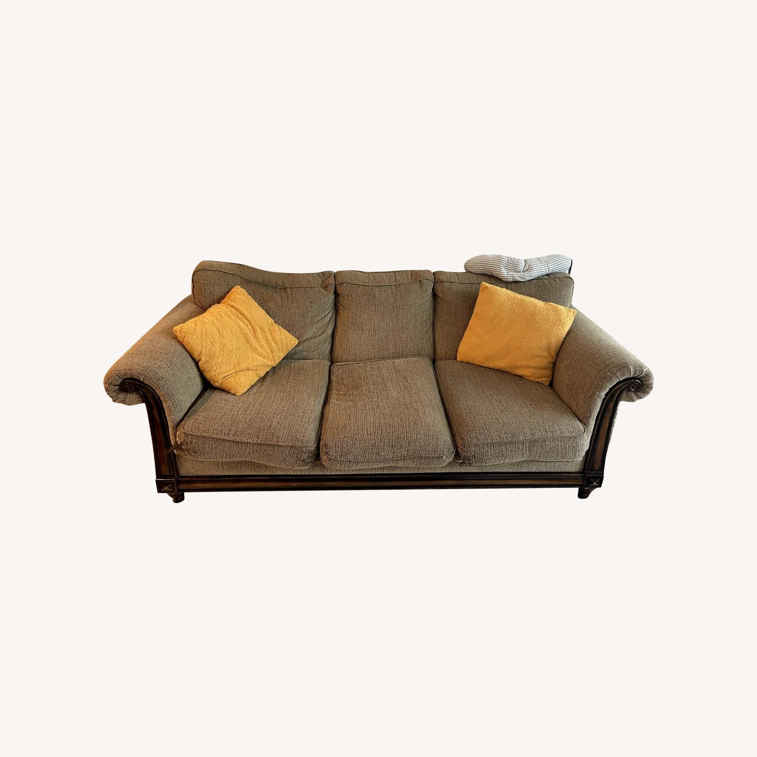 Simmons Bedding Co Sofa AptDeco