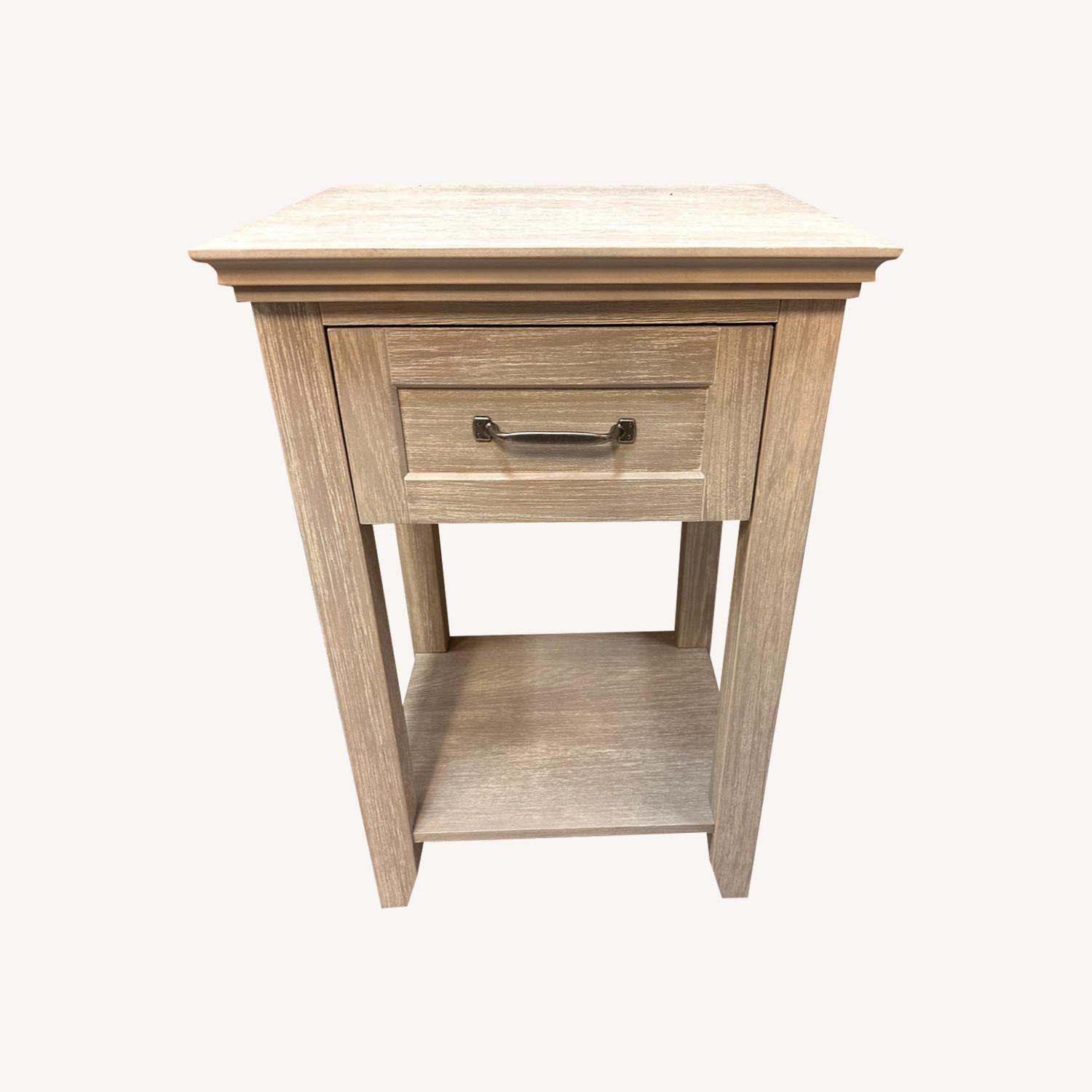 Pottery Barn Hampton Teen Nightstand AptDeco