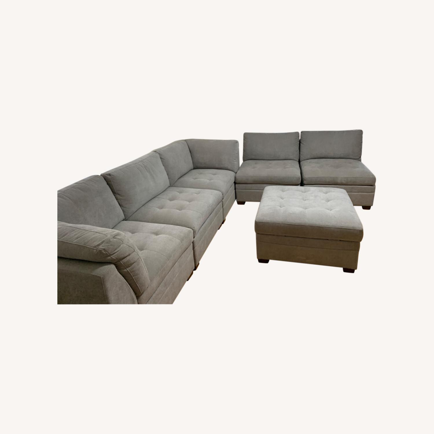 Thomasville Furniture Industries Sectional with Ottoman AptDeco